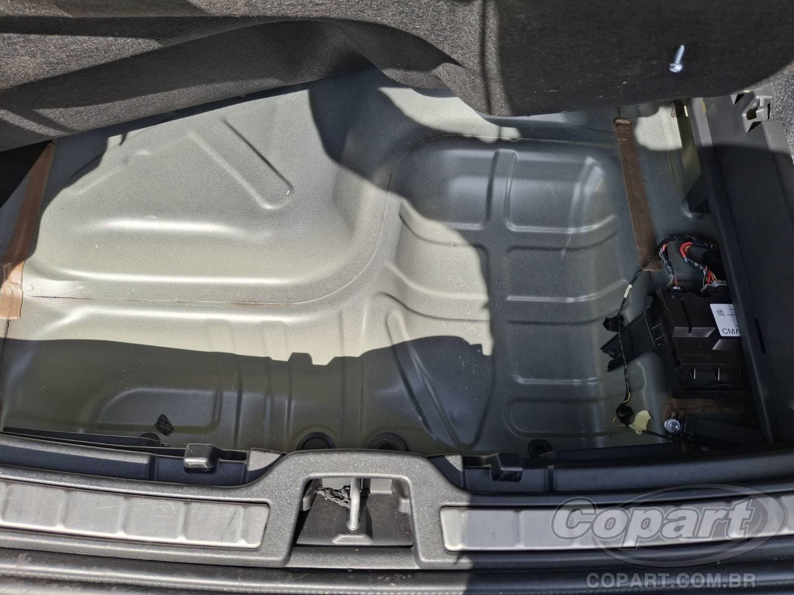 Volvo C40 2023 — foto 10