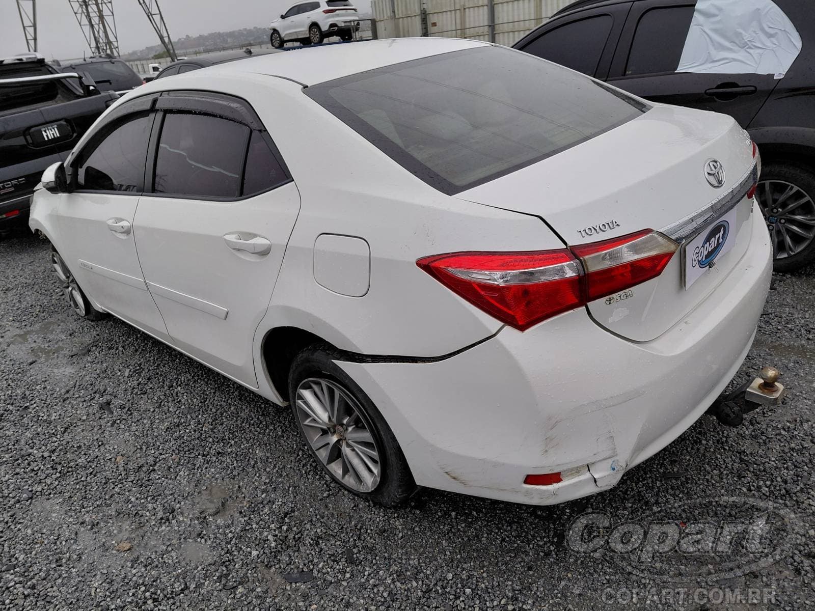 Toyota Corolla 2015 — foto 3