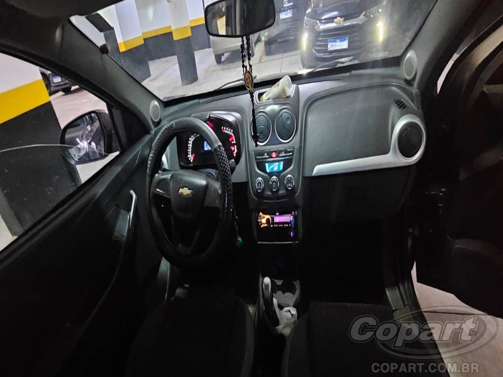 Chevrolet Montana 2015 — foto 9