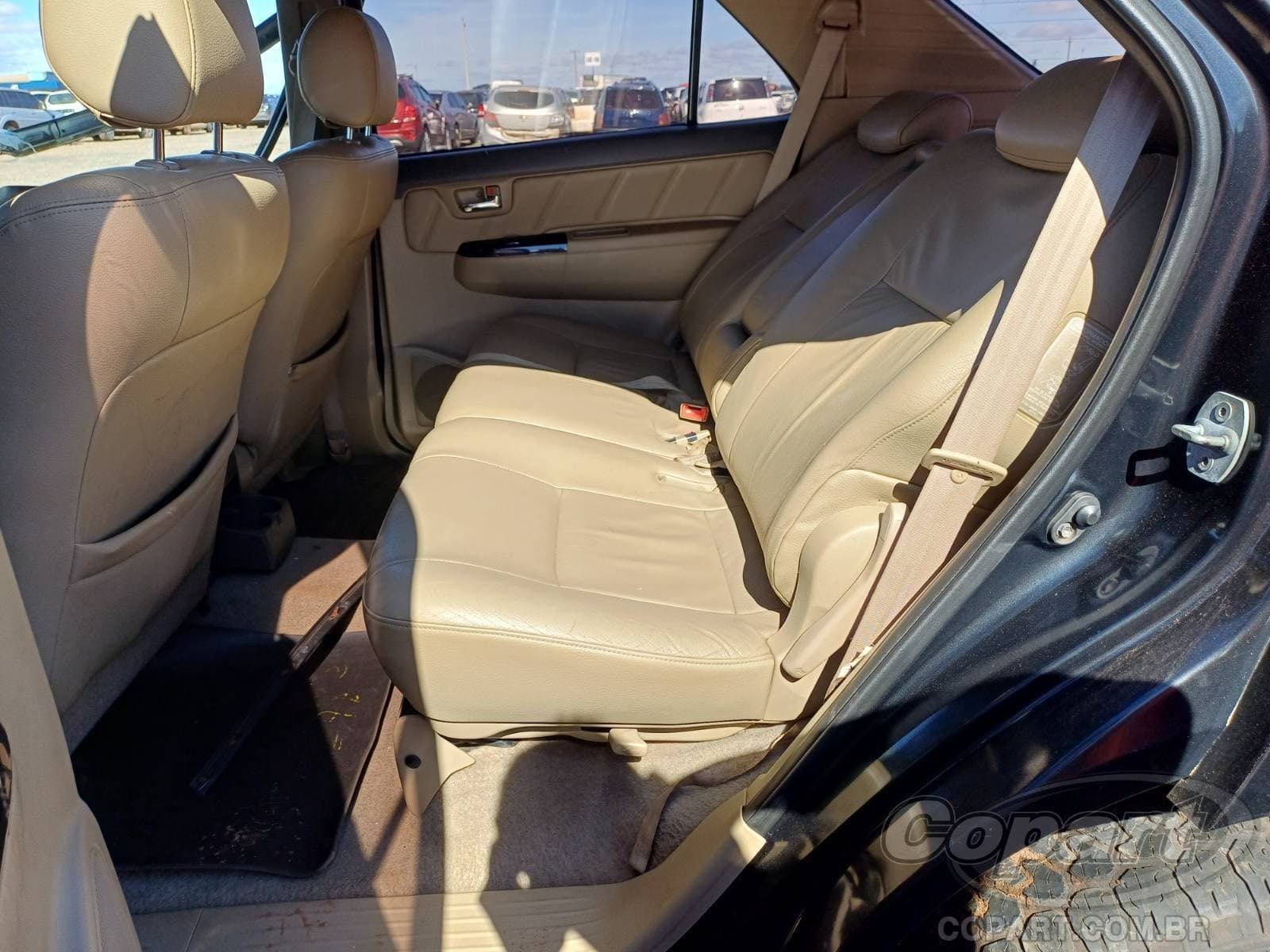 Toyota Hilux SW4 2012 — foto 6