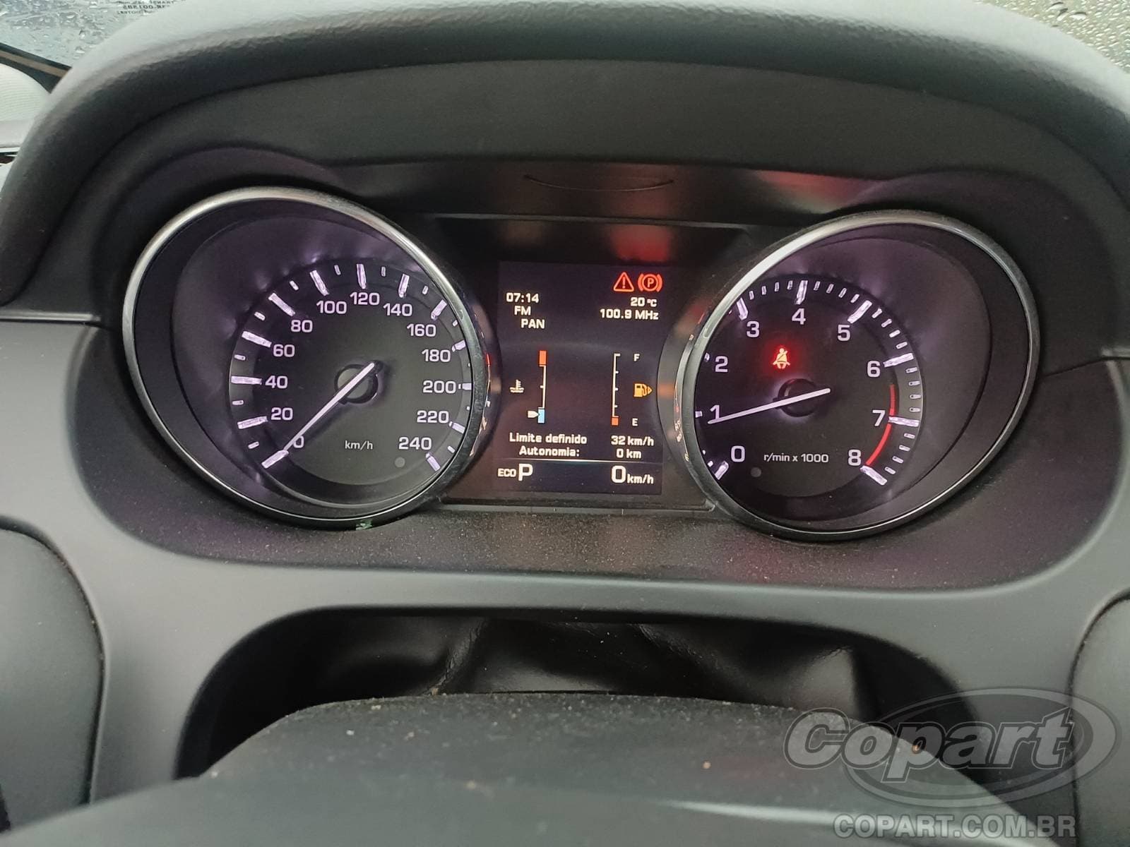 Land Rover Discovery Sport 2015 — foto 8