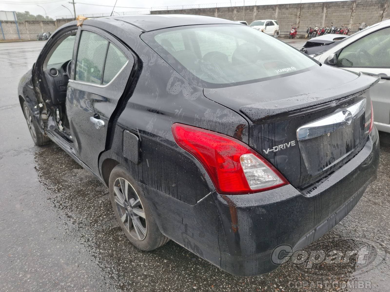 Nissan Versa V-drive 2021 — foto 3