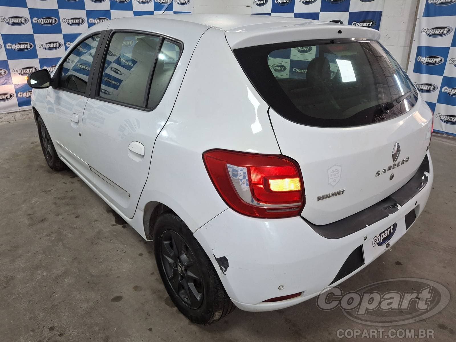 Renault Sandero 2015 — foto 3