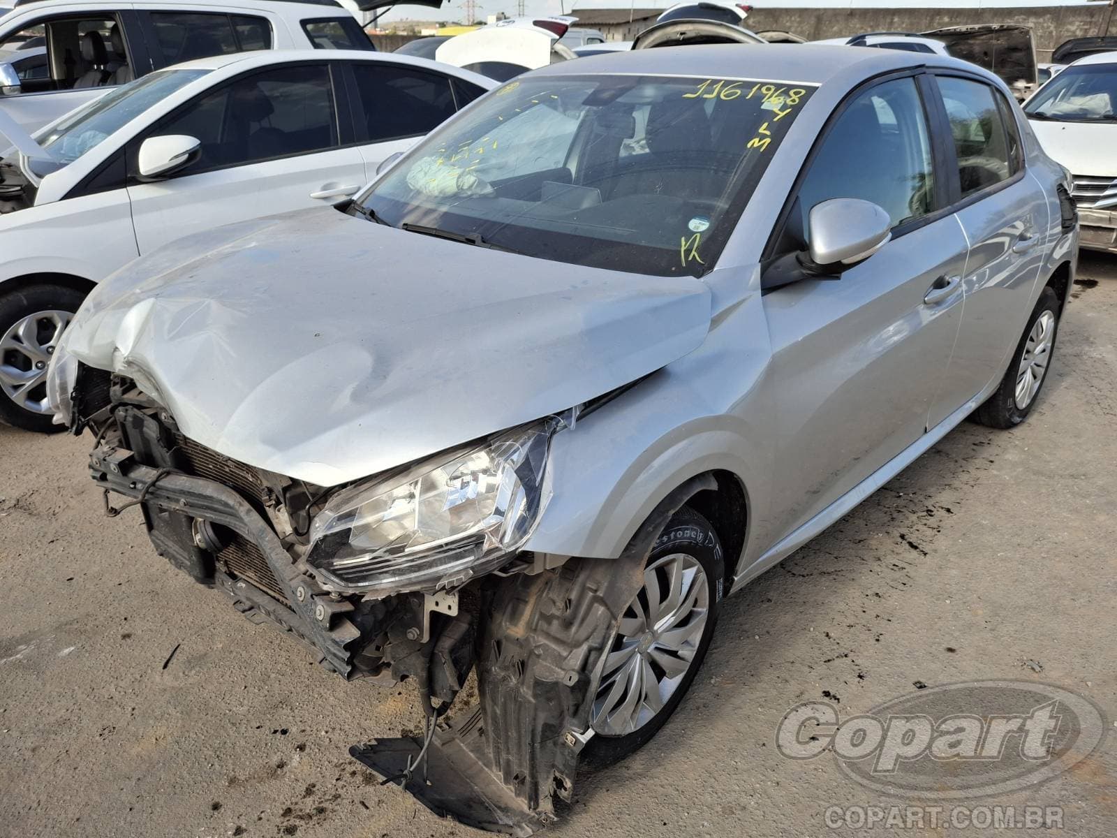 Peugeot 208 2022 — foto 2