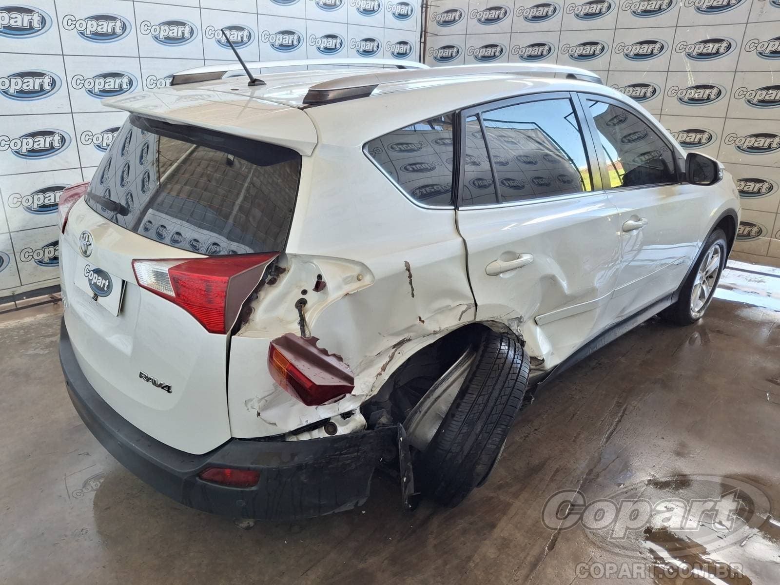 Toyota Rav4 2014 — foto 4