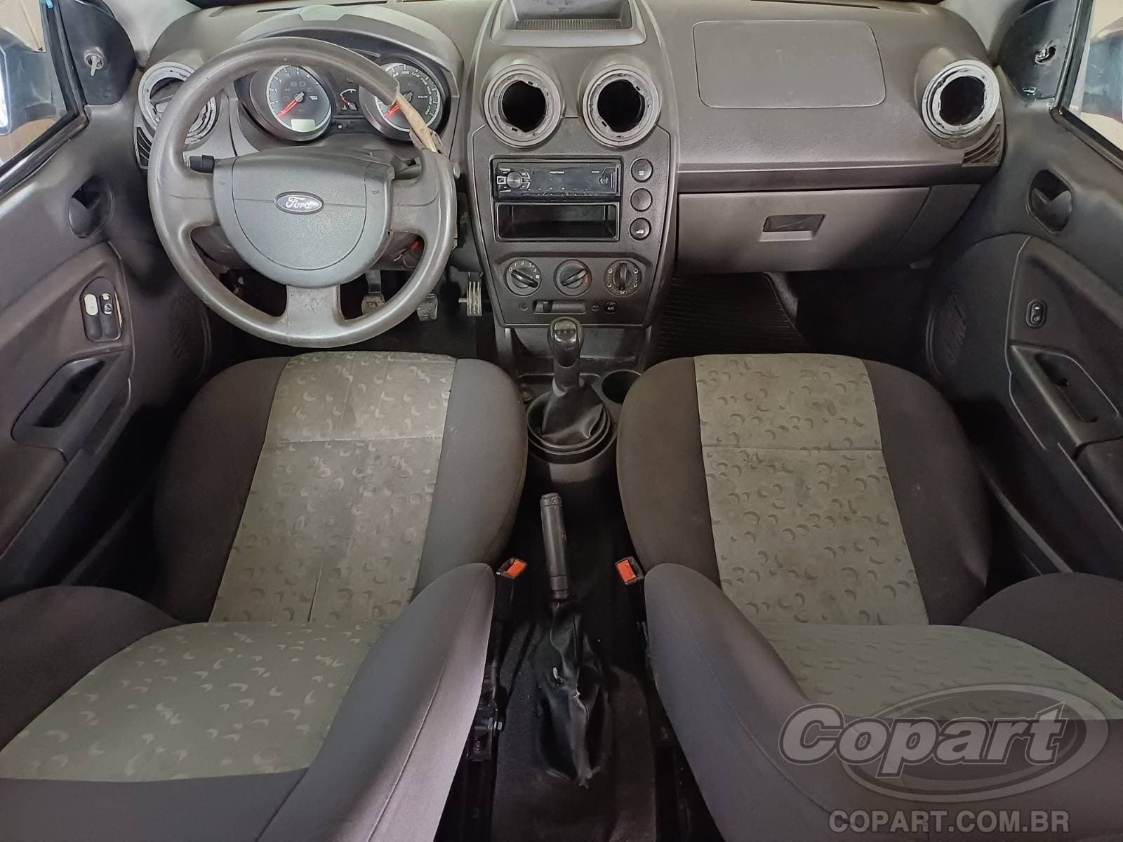 Ford Fiesta 2014 — foto 9
