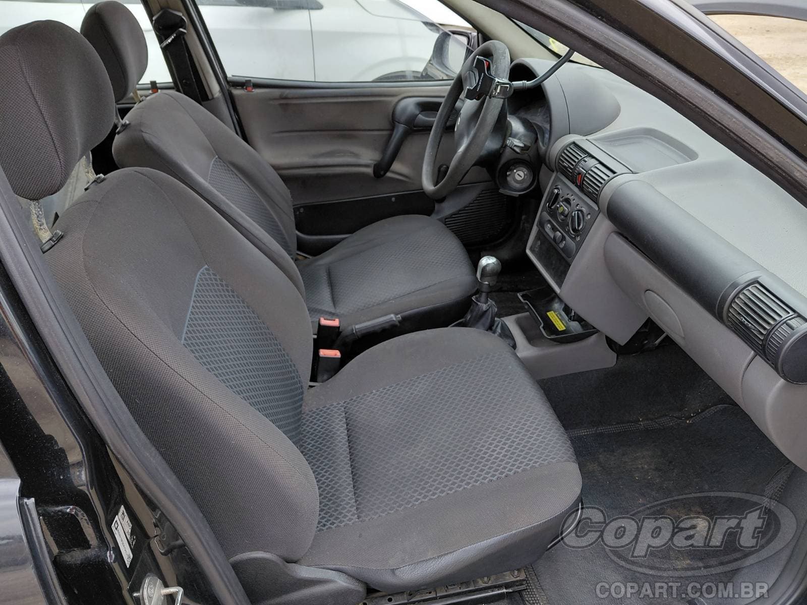 Chevrolet Classic 2012 — foto 5