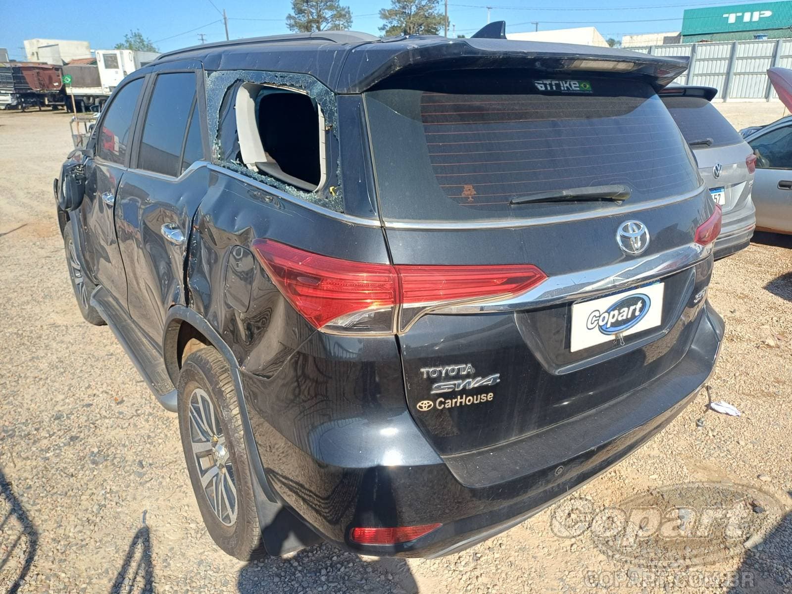 Toyota SW4 2019 — foto 3
