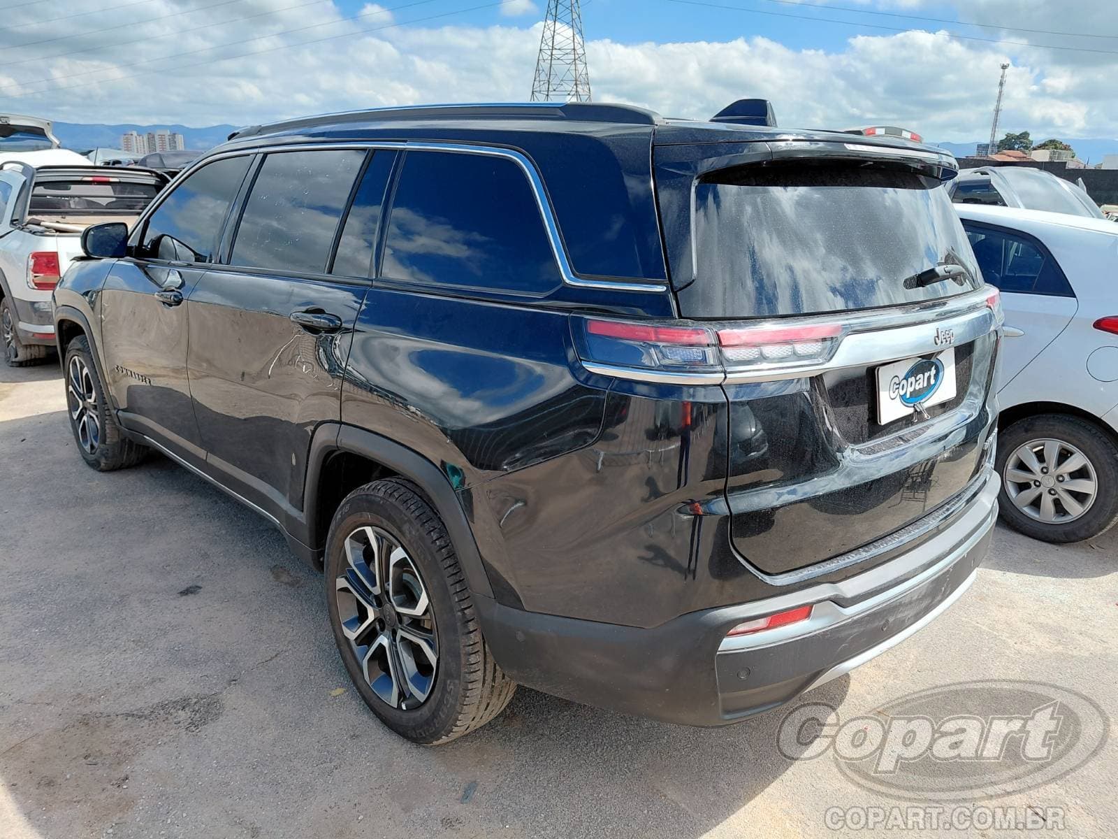 Jeep Commander 2023 — foto 3