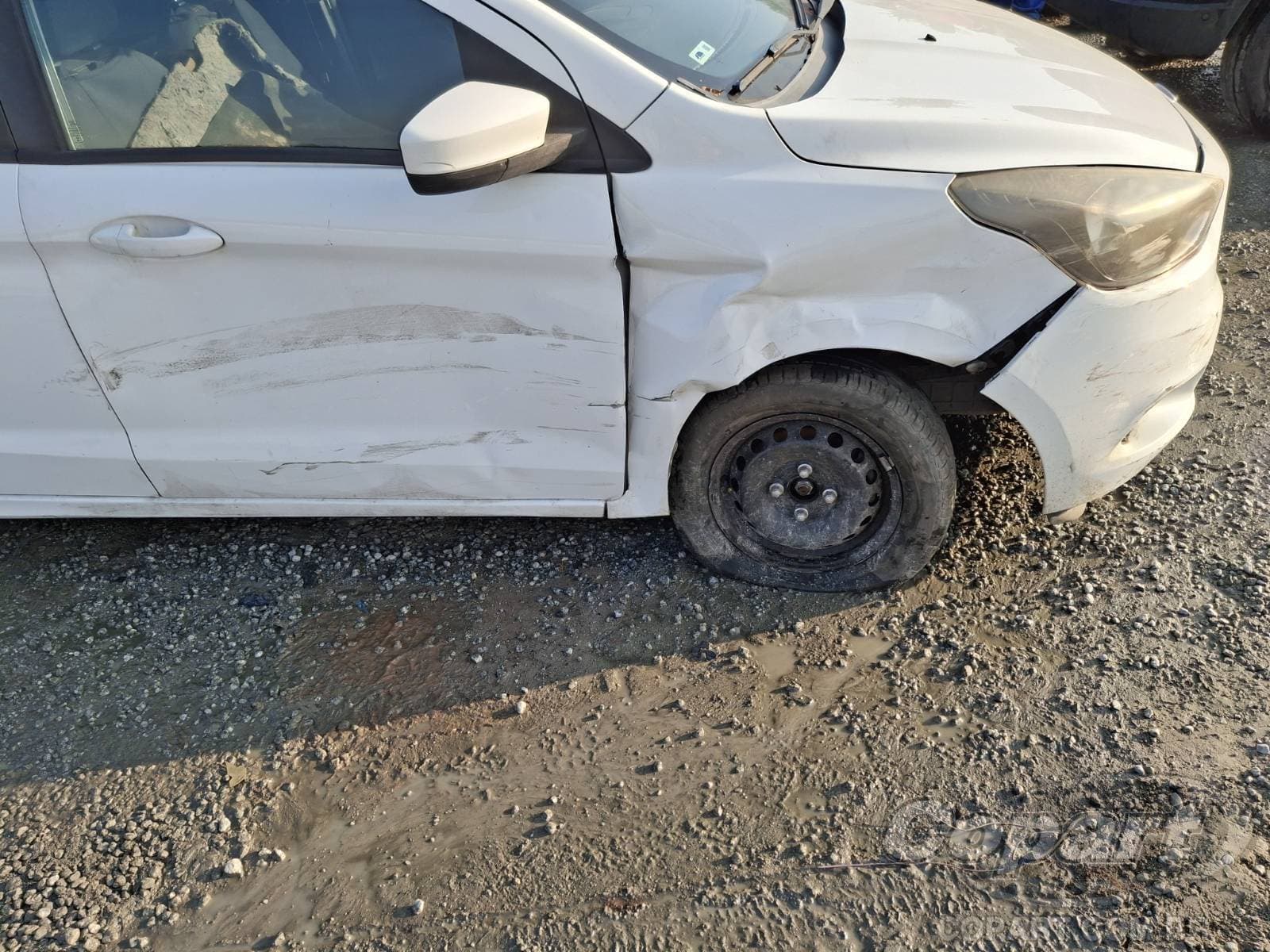 Ford KA 2015 — foto 12
