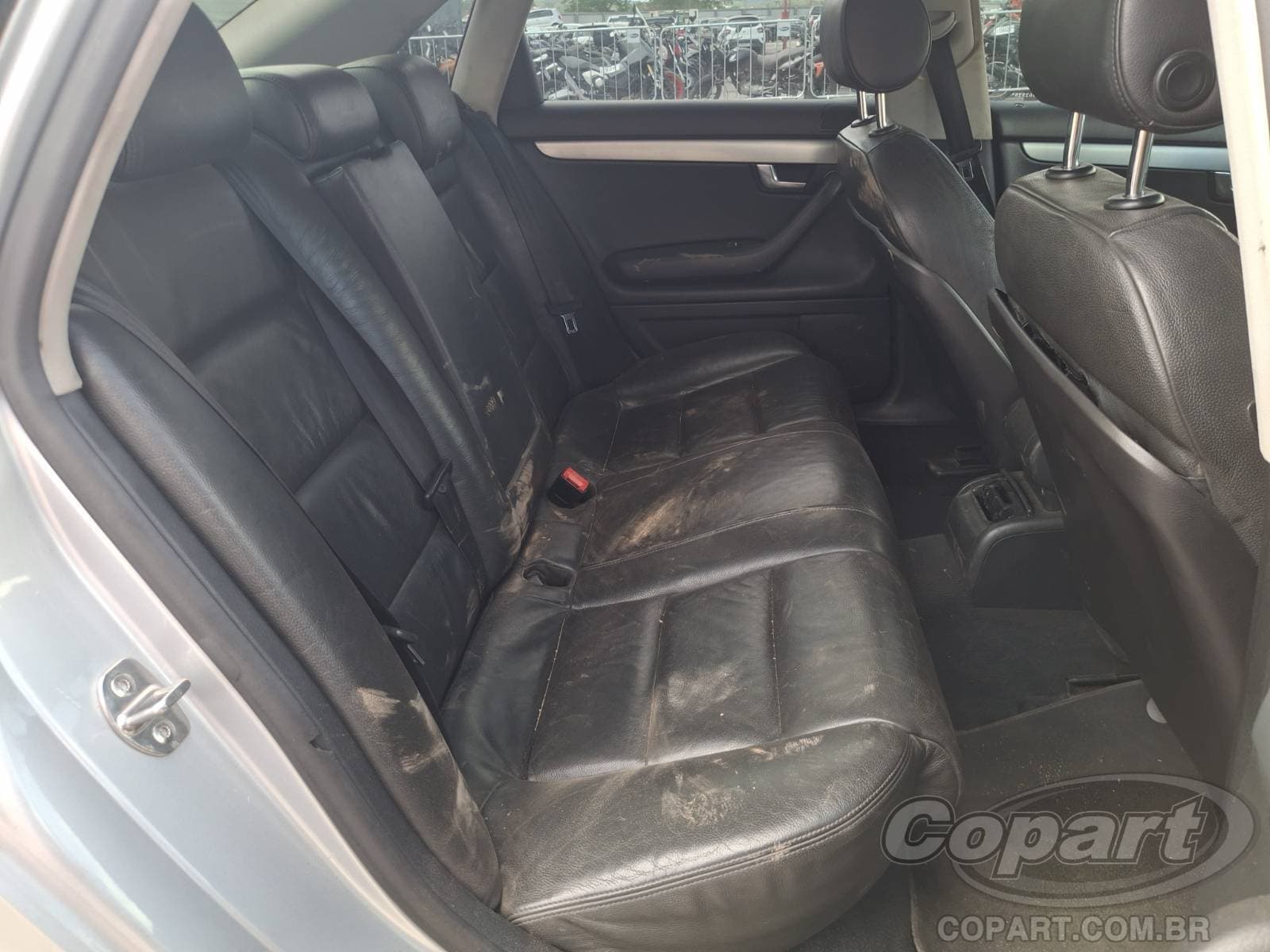 Audi A4 2005 — foto 6