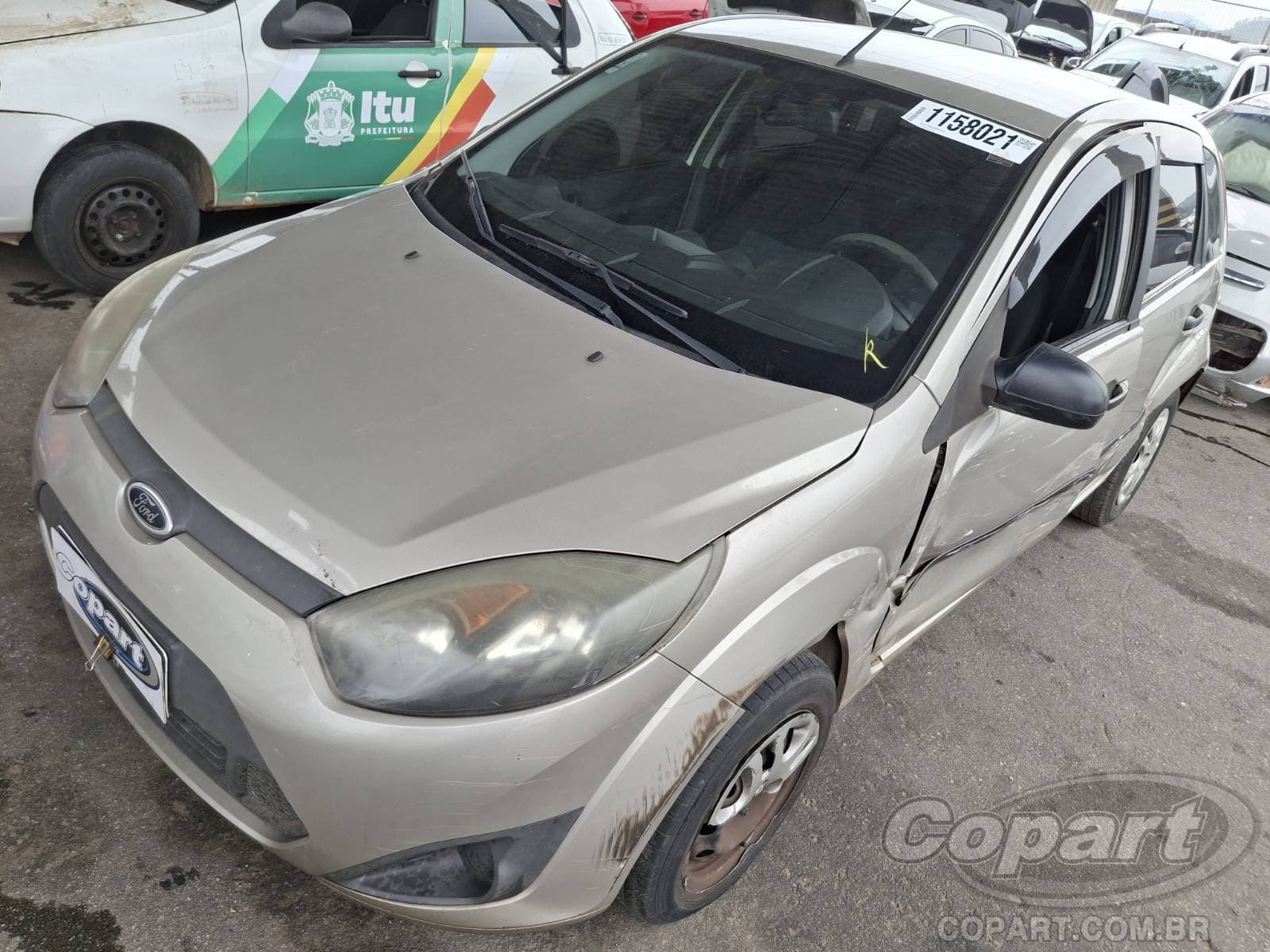 Ford Fiesta 2011 — foto 2