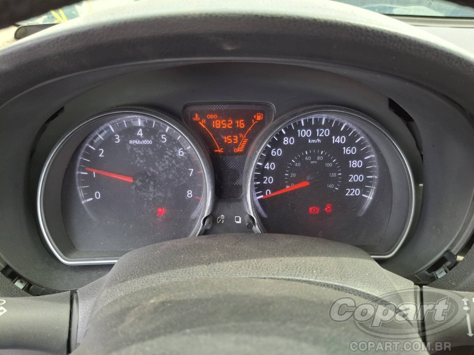 Nissan Versa 2014 — foto 8