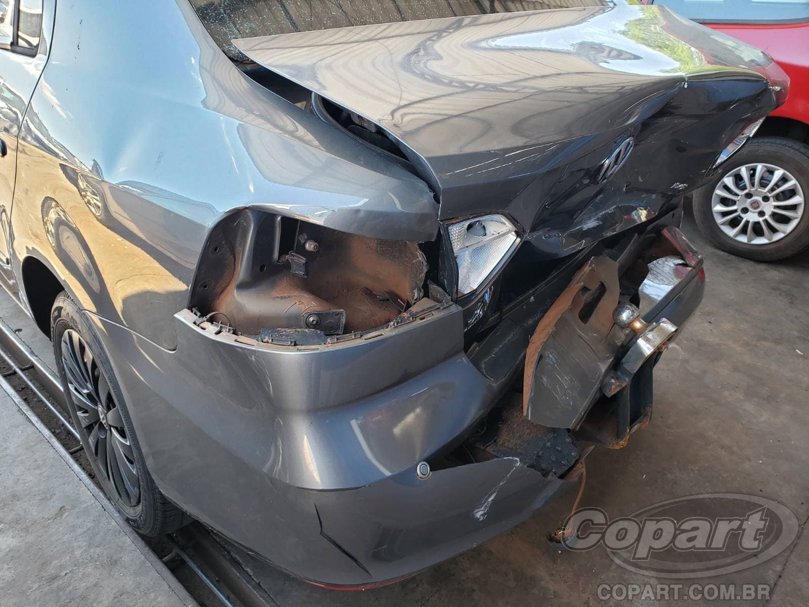 Volkswagen Voyage 2014 — foto 11