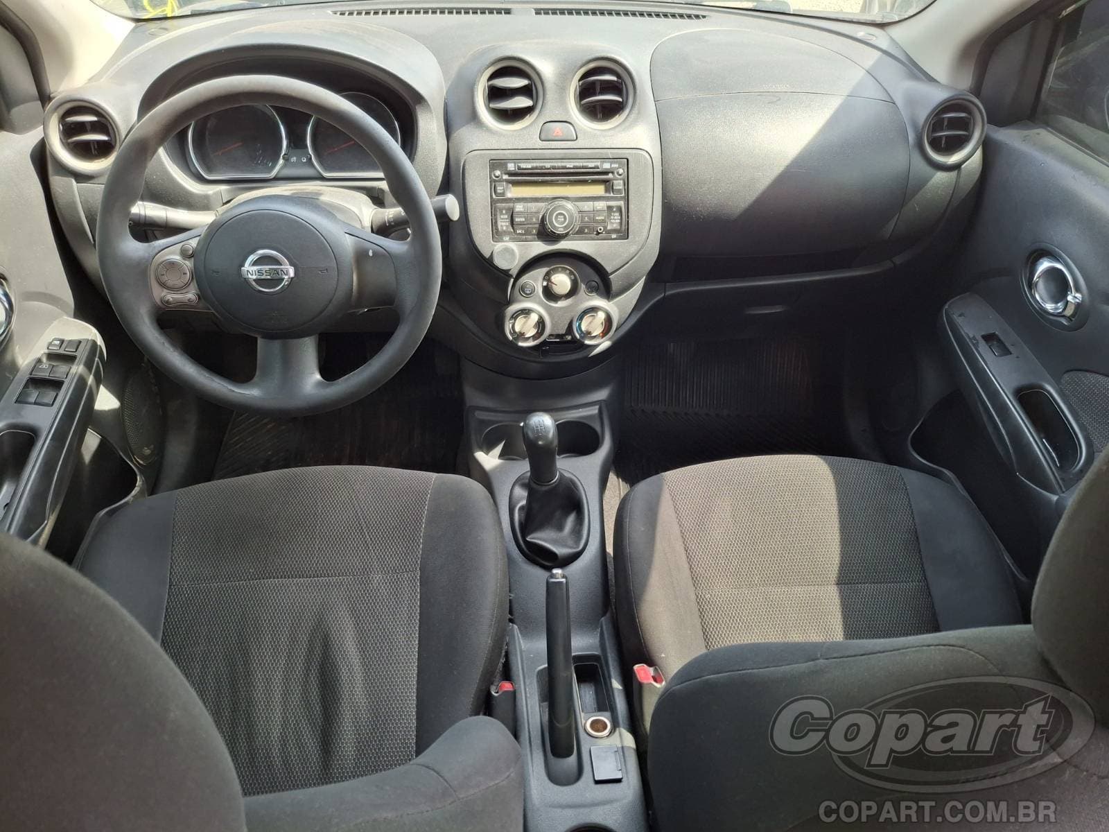 Nissan Versa 2014 — foto 9