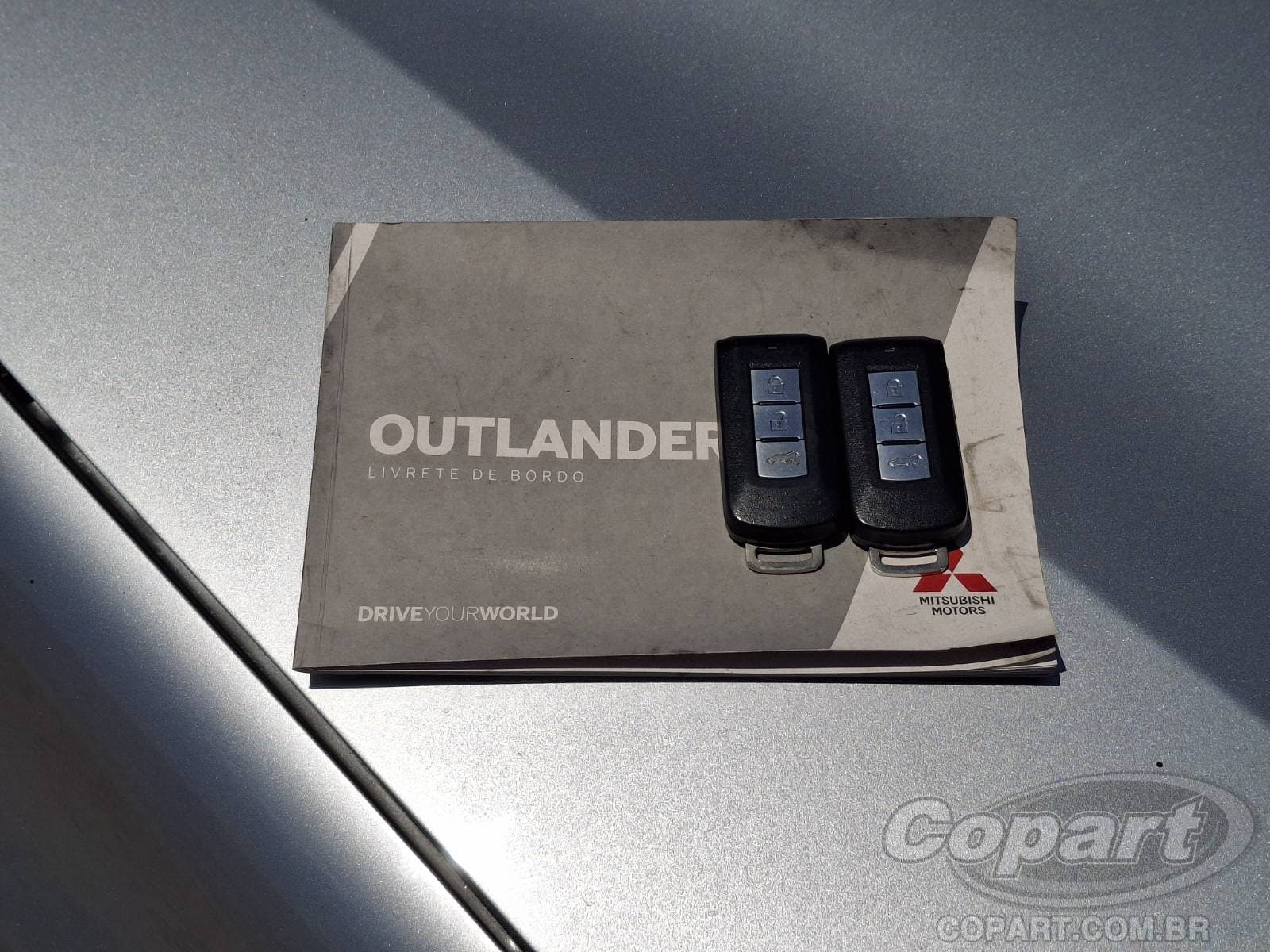 Mitsubishi Outlander 2018 — foto 13