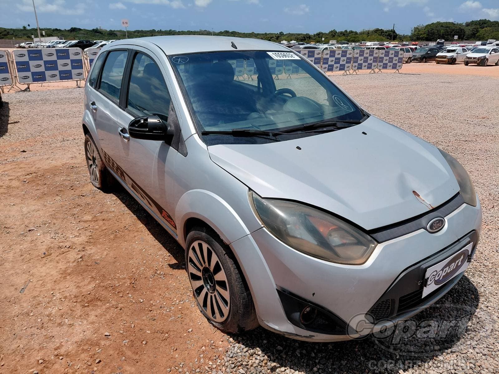 Ford Fiesta 2013 — foto 1