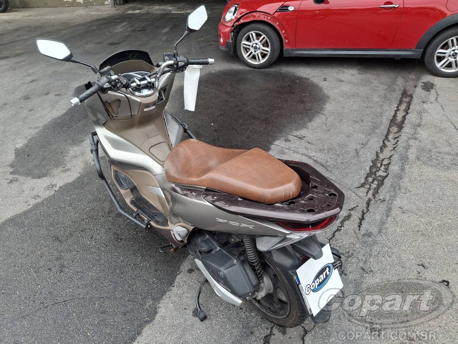 Honda PCX 2022 — foto 3