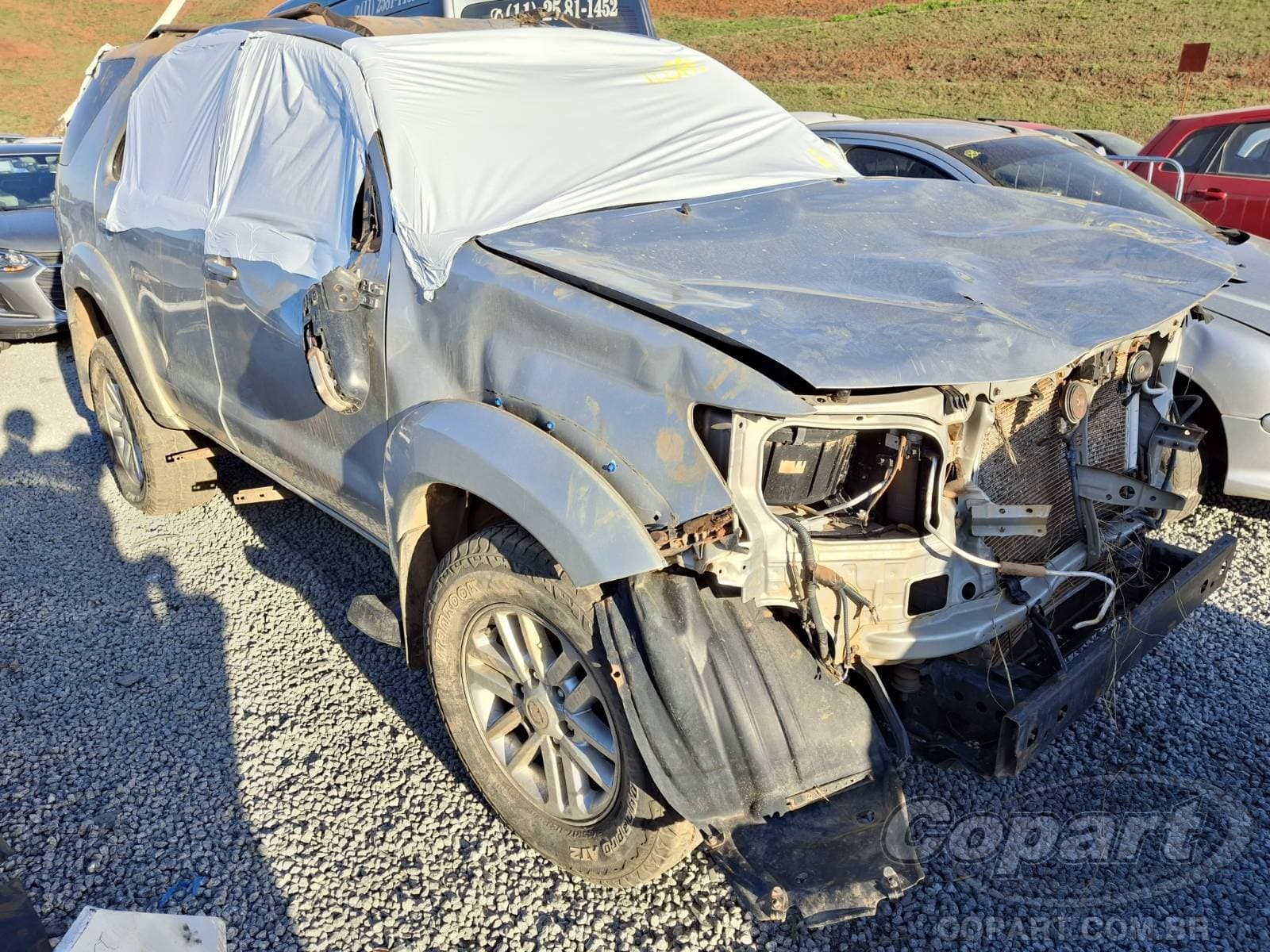 Toyota Hilux SW4 2.7 16V VVT-I 2015