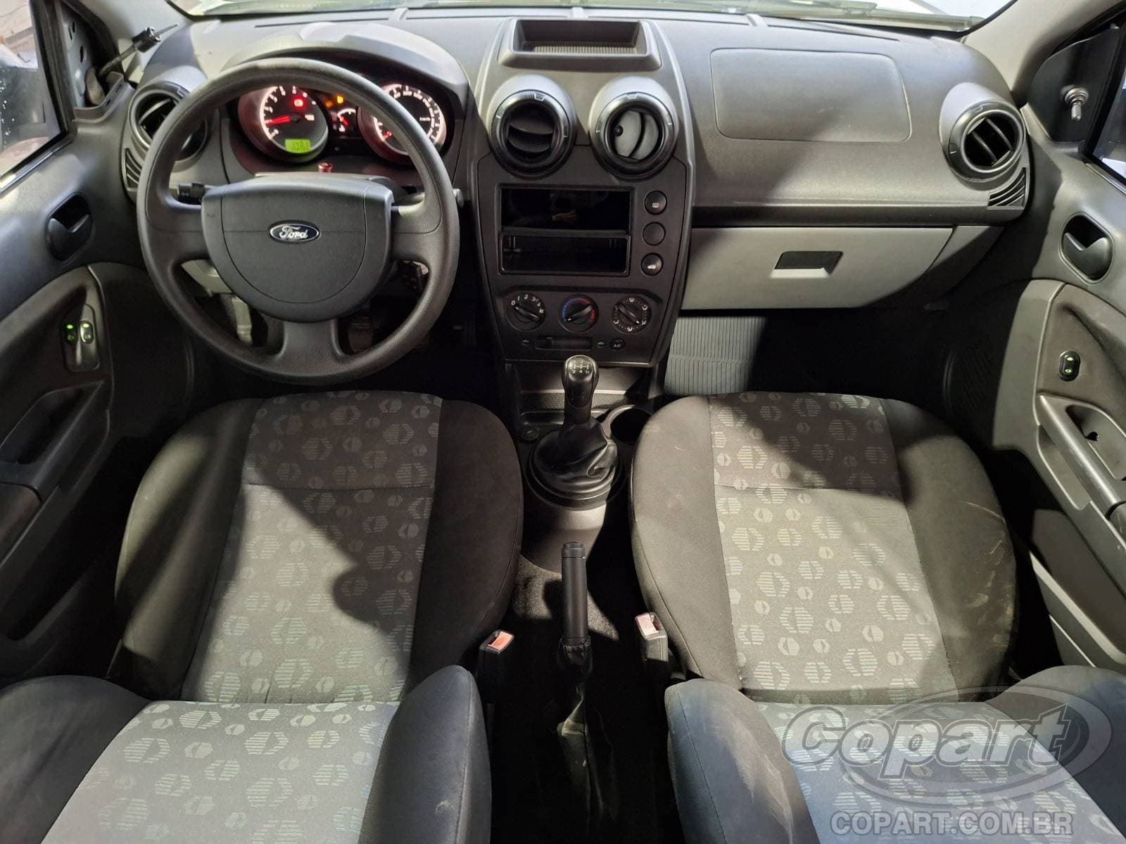 Ford Fiesta 2014 — foto 9