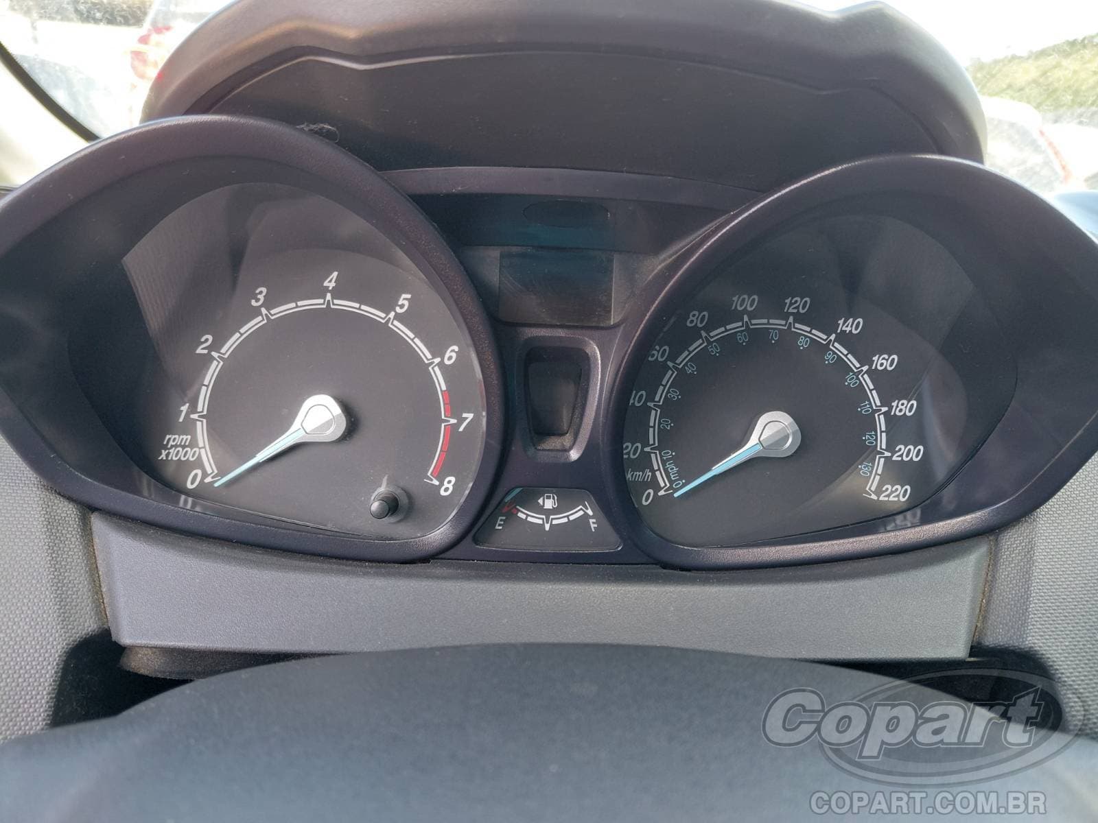 Ford Fiesta 2014 — foto 8