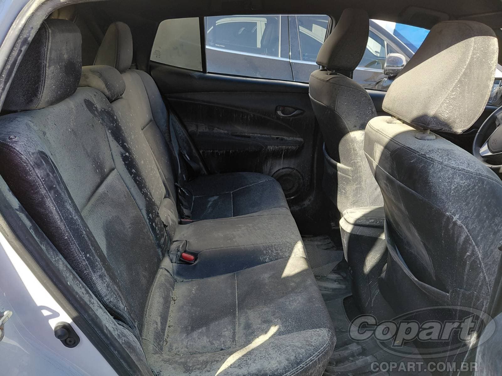 Toyota Yaris 2024 — foto 6