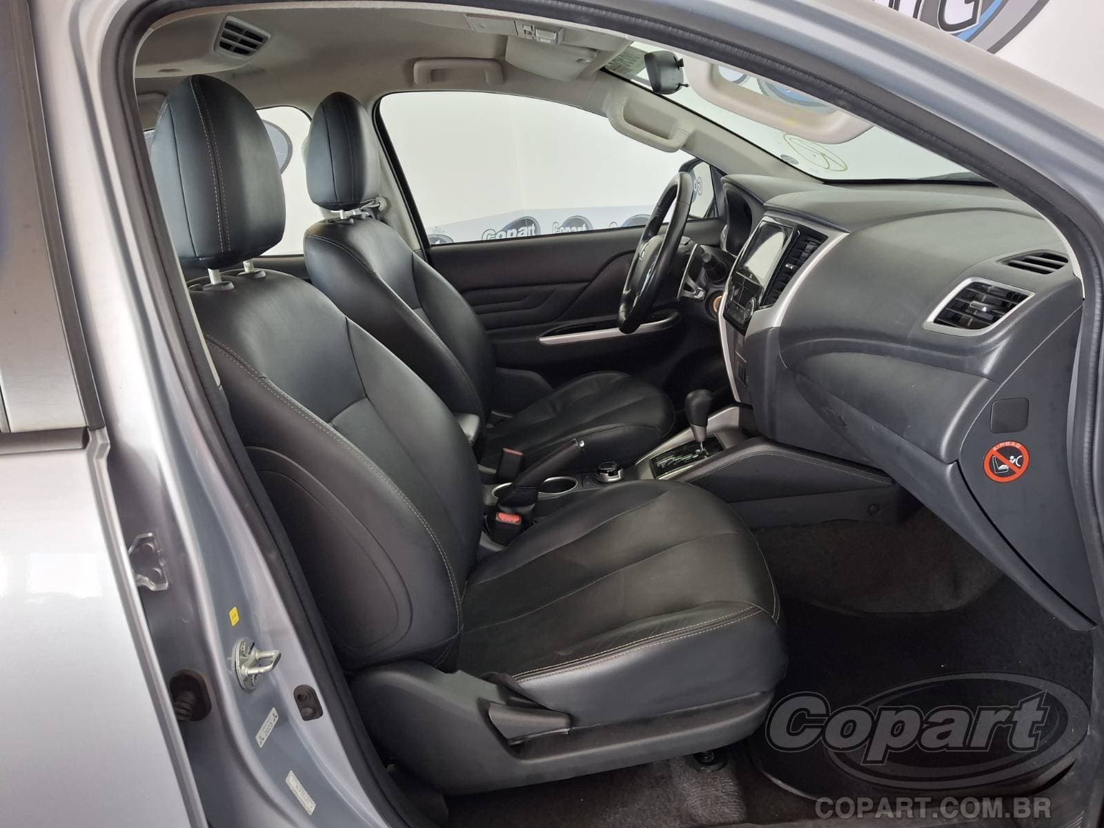 Mitsubishi L200 Triton 2024 — foto 5