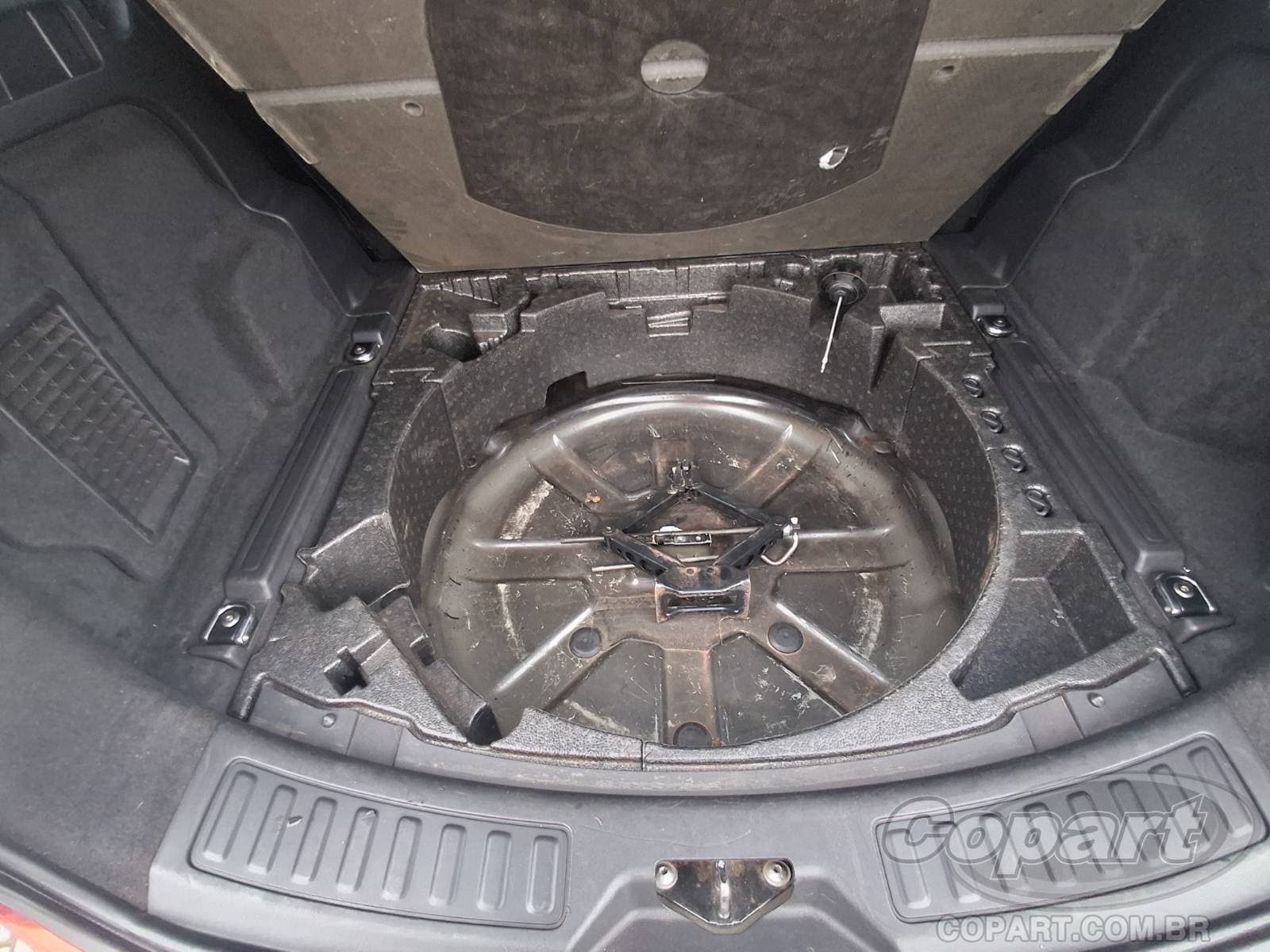 Land Rover Discovery Sport 2017 — foto 10