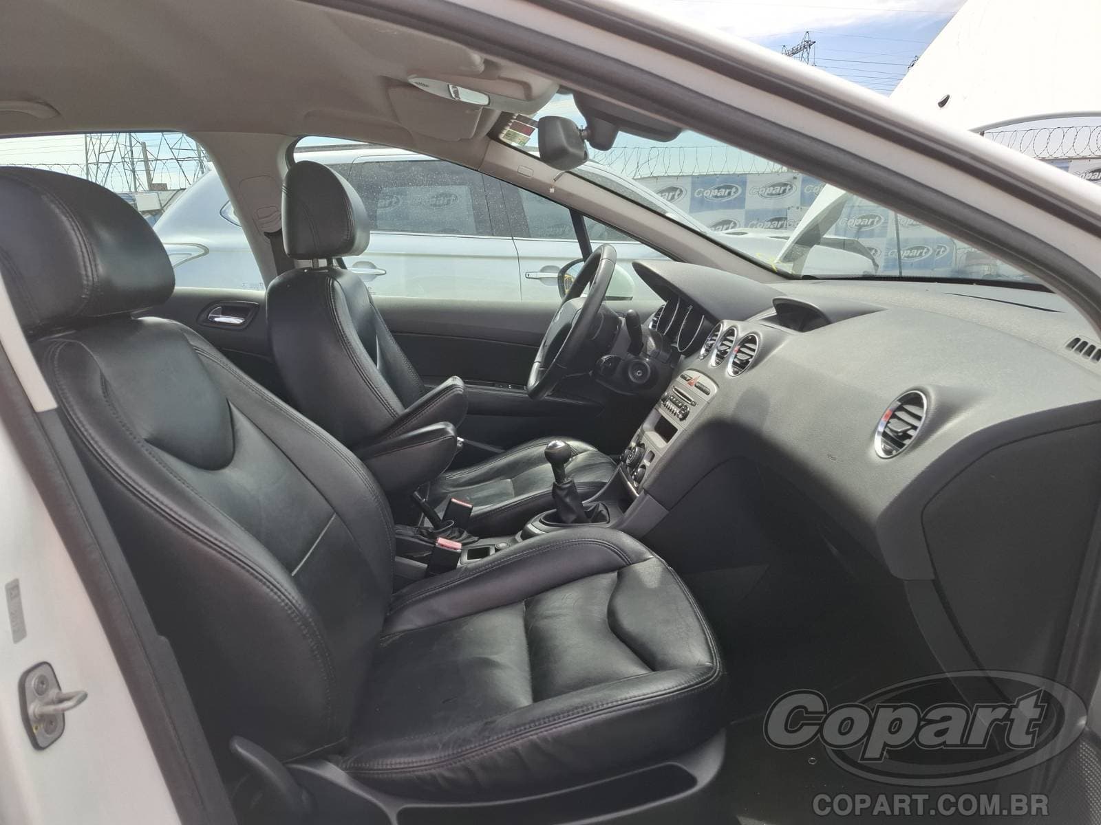 Peugeot 308 2013 — foto 5