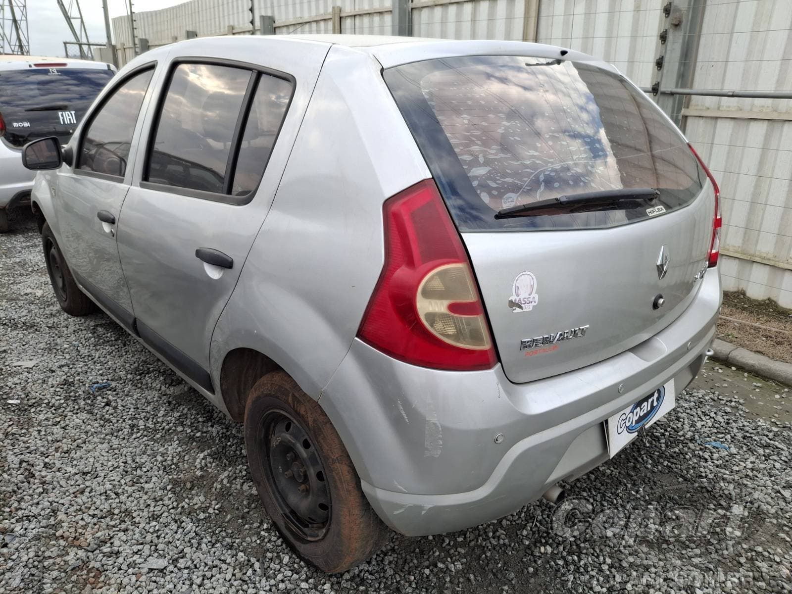 Renault Sandero 2011 — foto 3