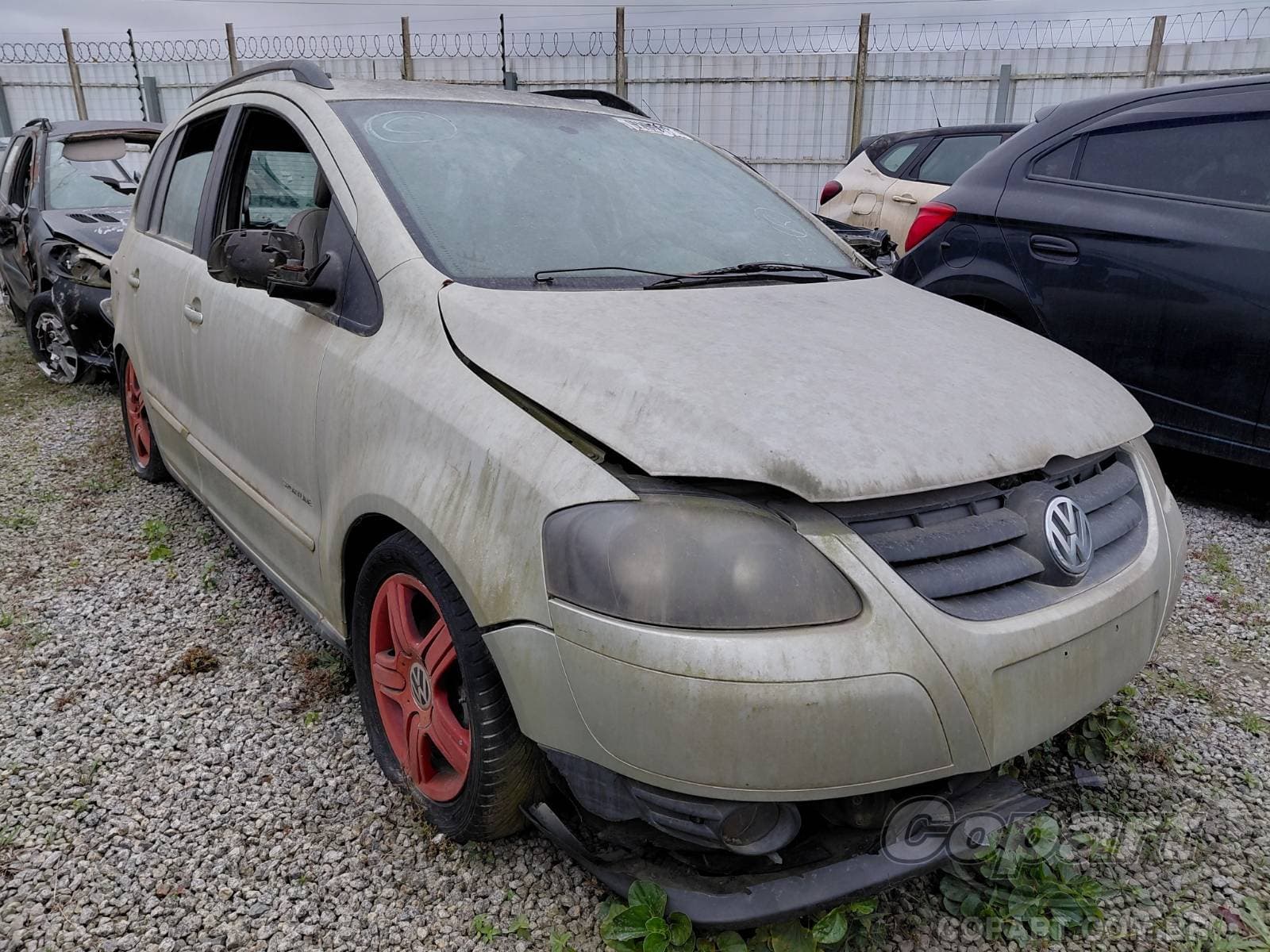 Volkswagen Spacefox 2009 — foto 1