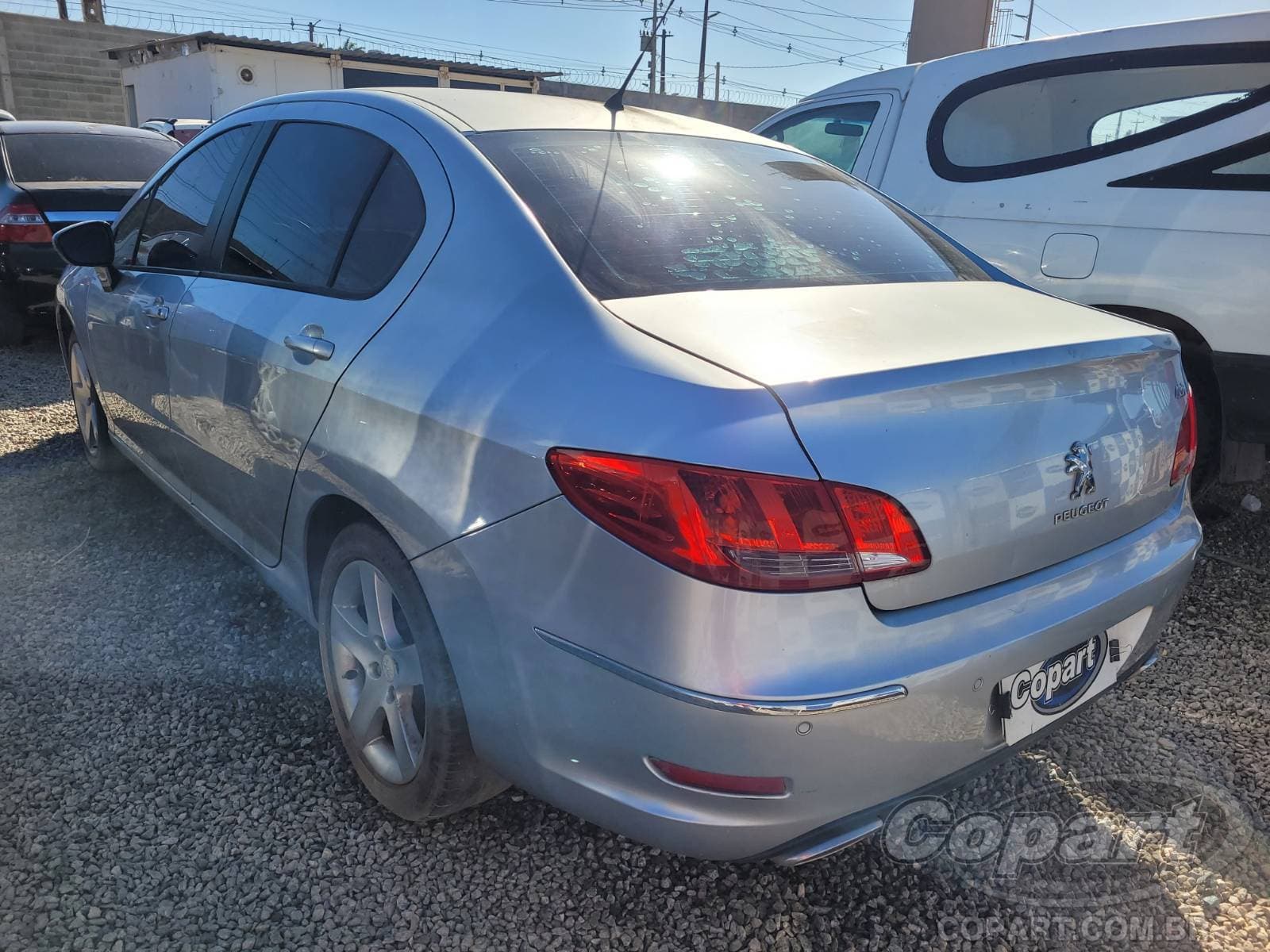 Peugeot 408 Sedan 2014 — foto 3