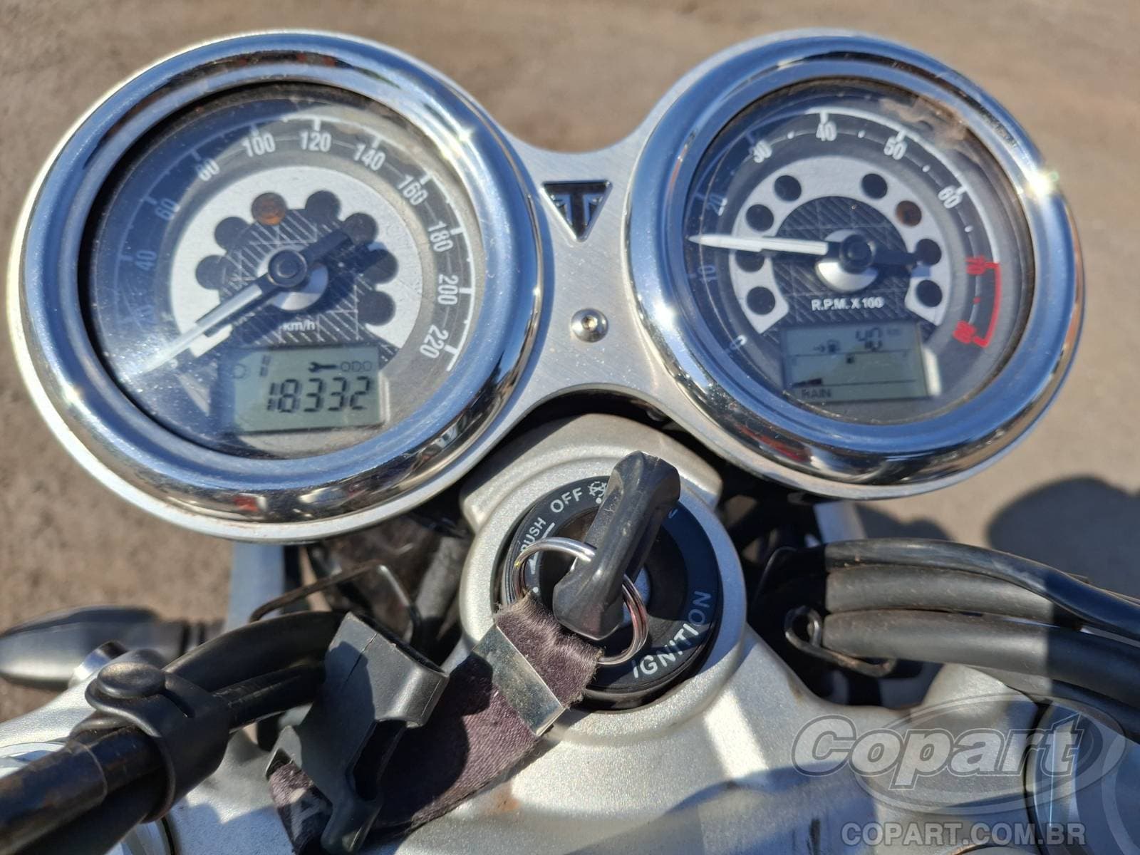 Triumph Speed Twin 2023 — foto 9