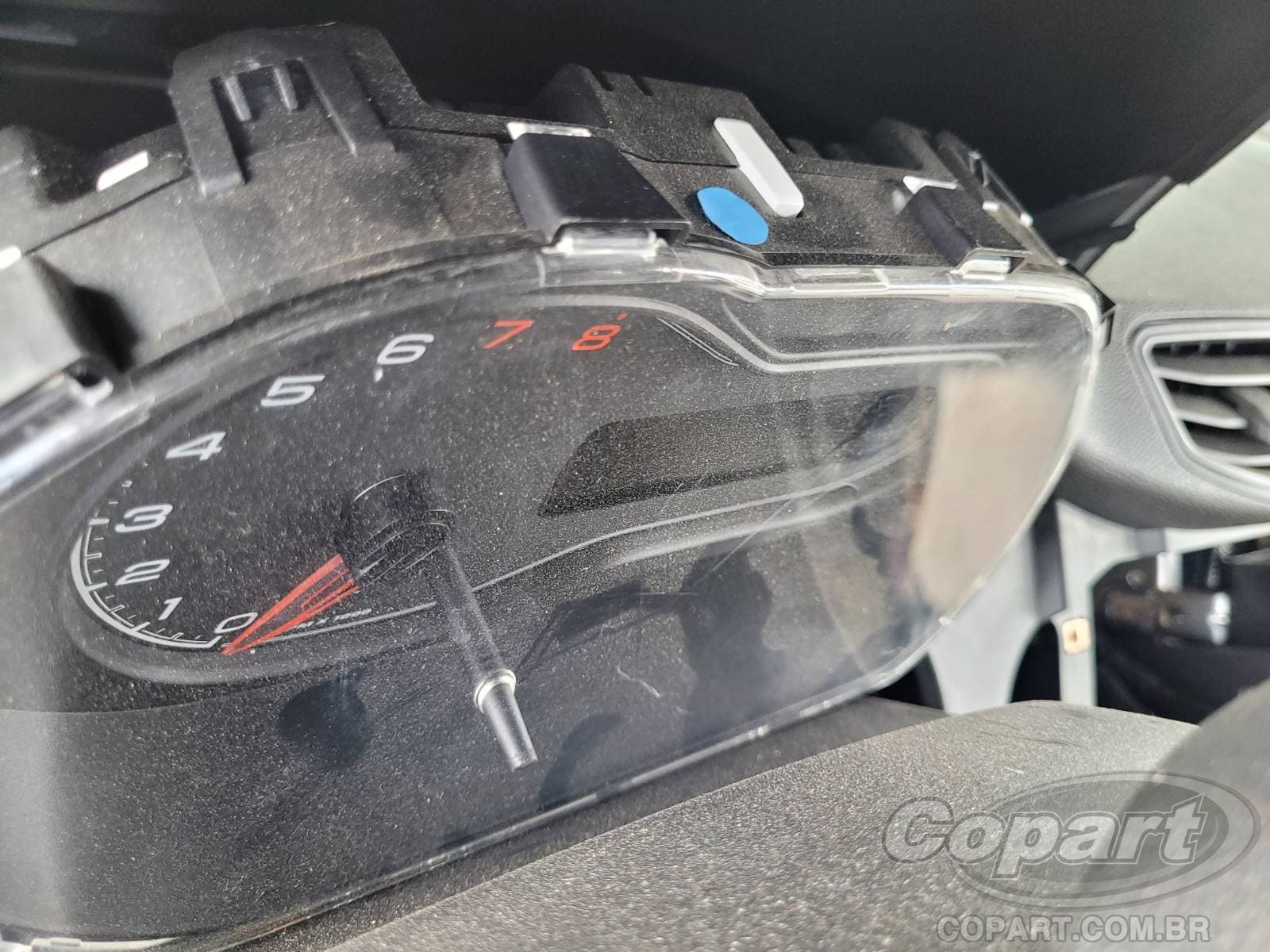 Chevrolet Onix 2020 — foto 8