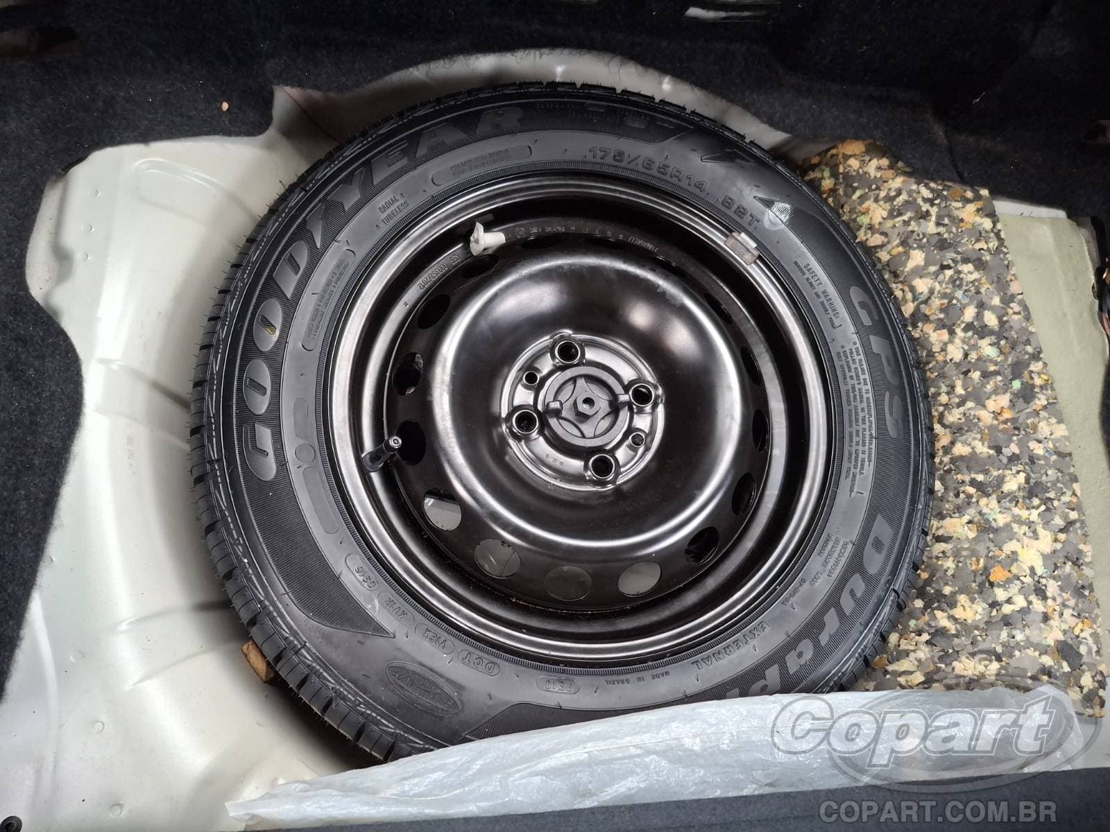 Fiat UNO 2016 — foto 10