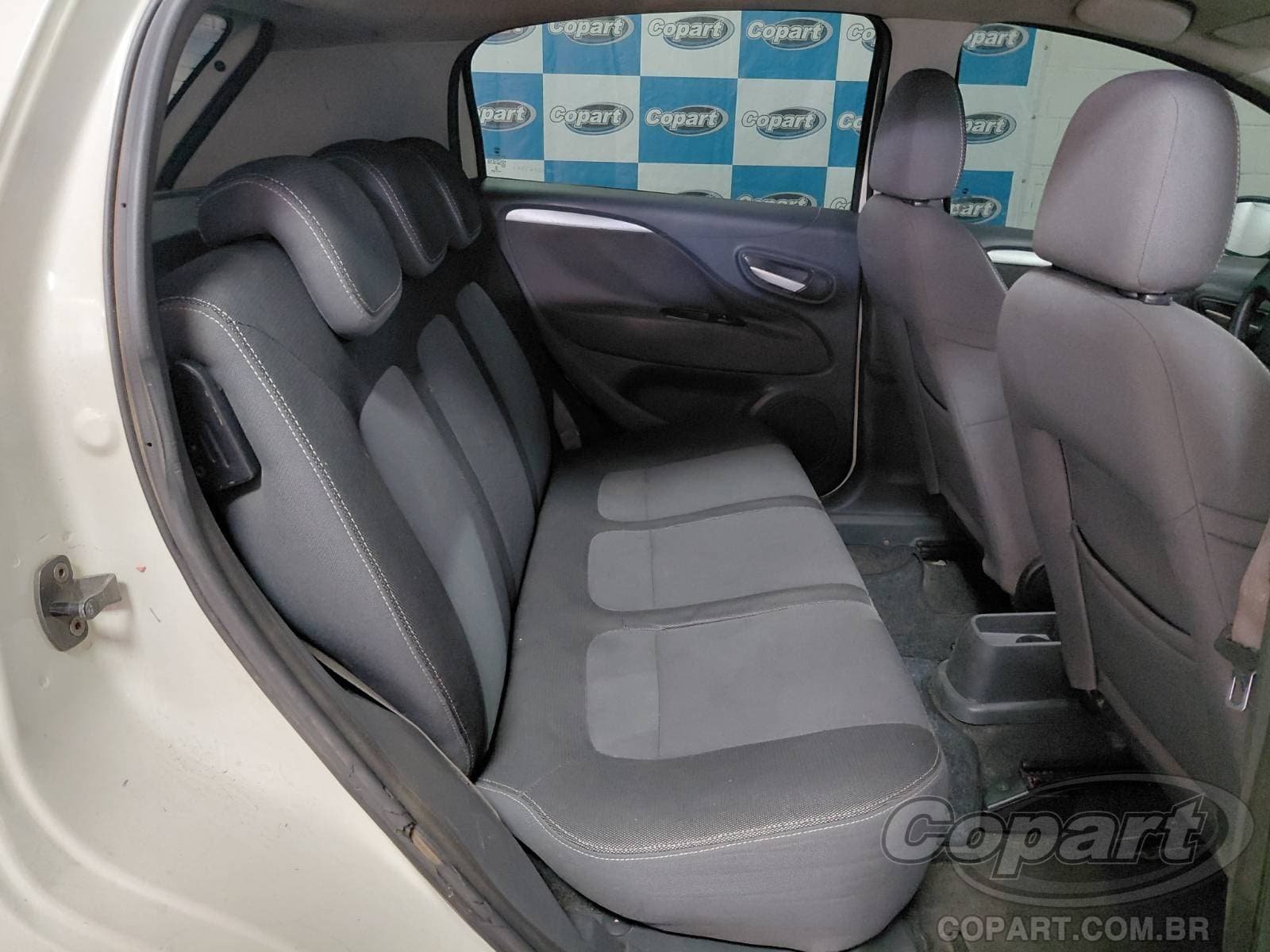 Fiat Punto 2016 — foto 6