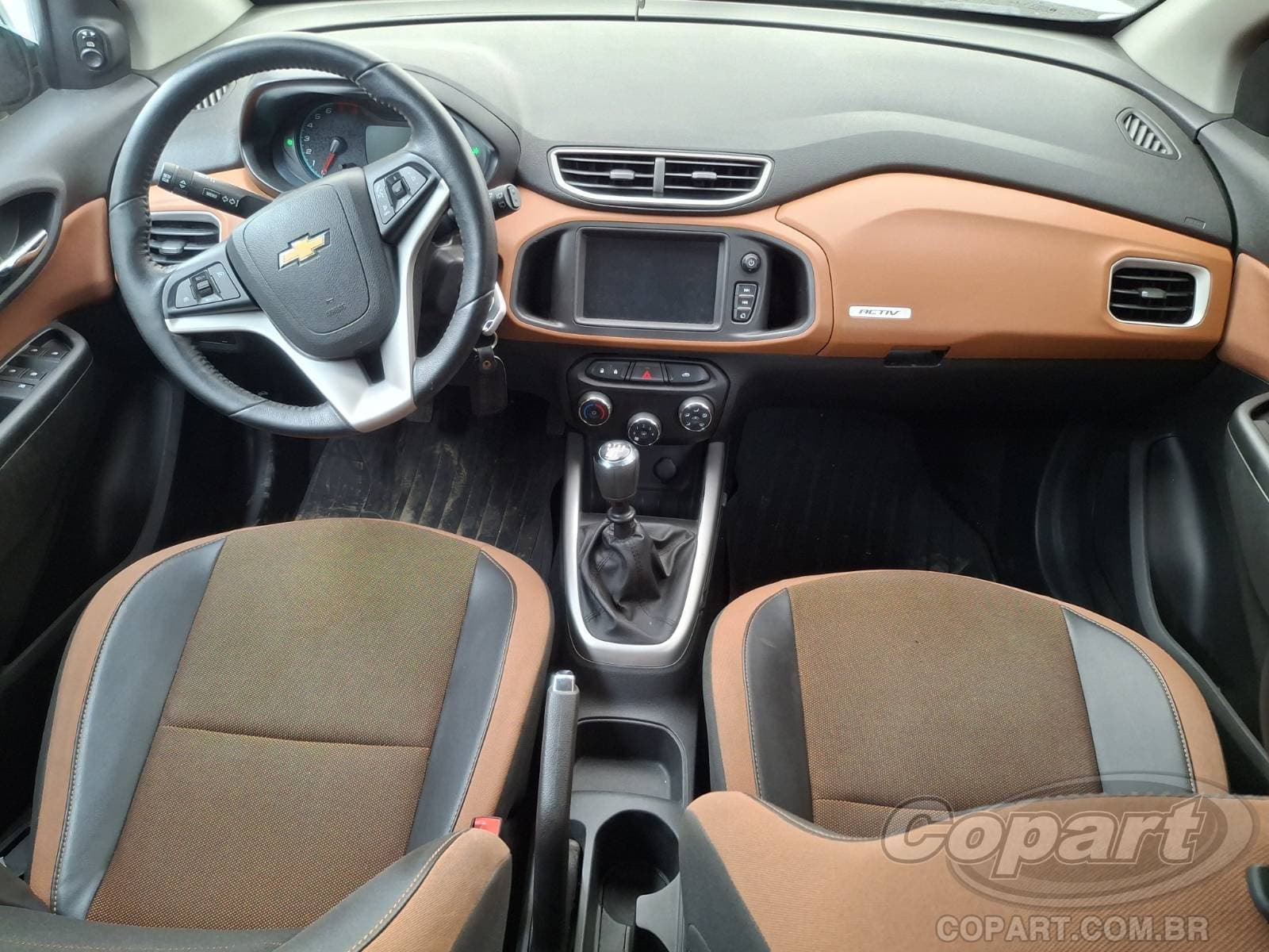 Chevrolet Onix 2018 — foto 9