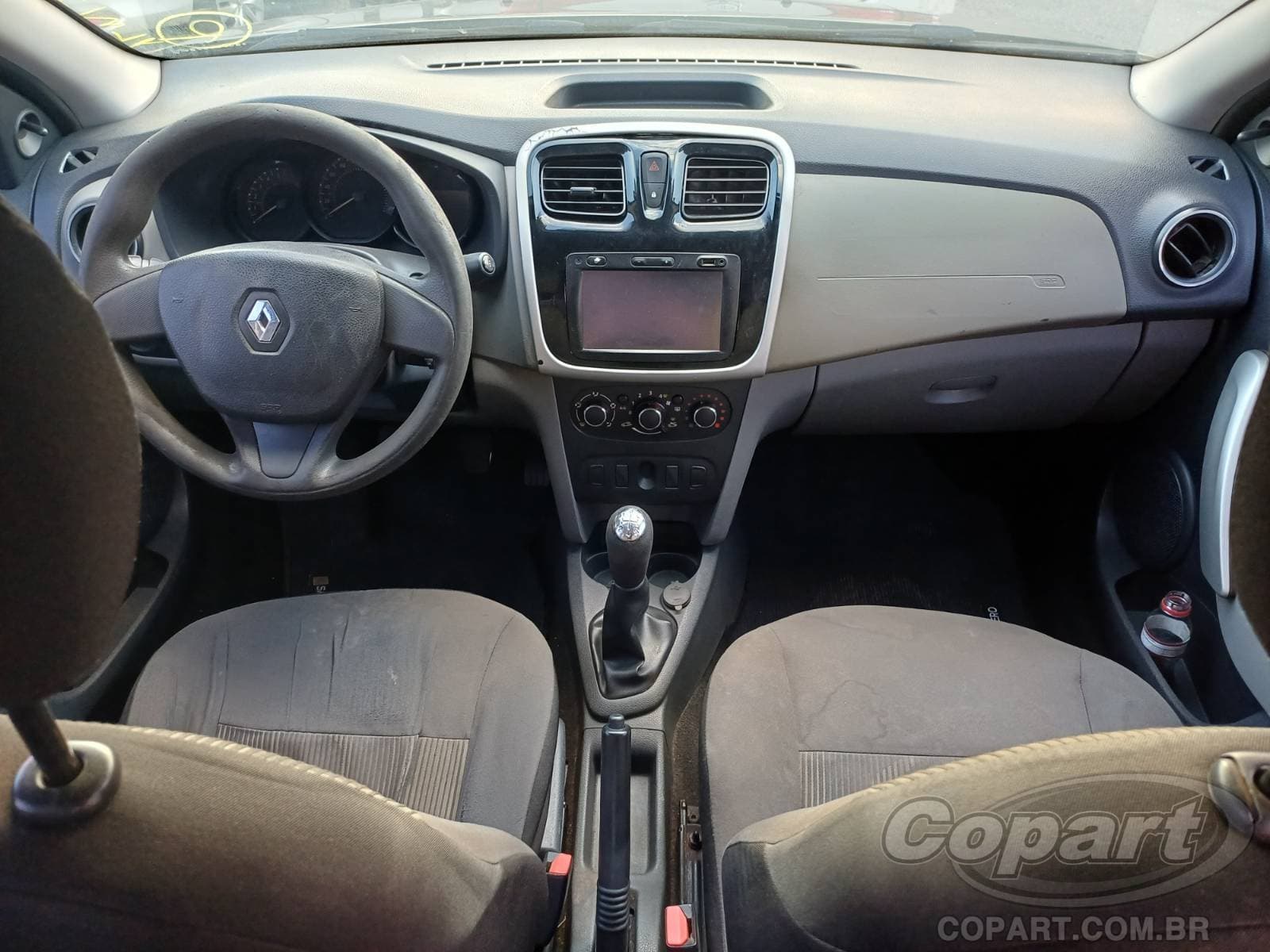 Renault Logan 2016 — foto 9