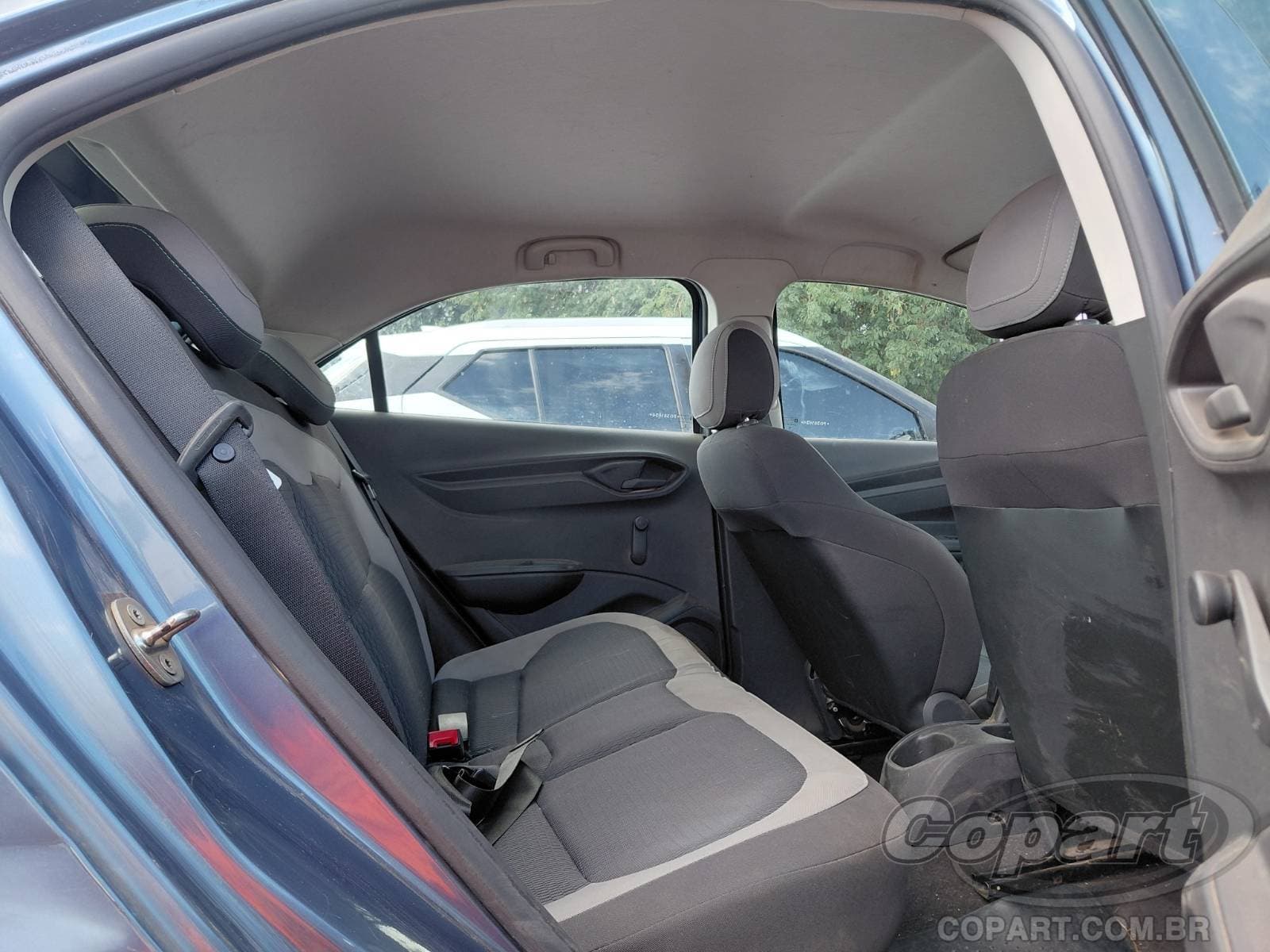 Chevrolet Onix 2015 — foto 6