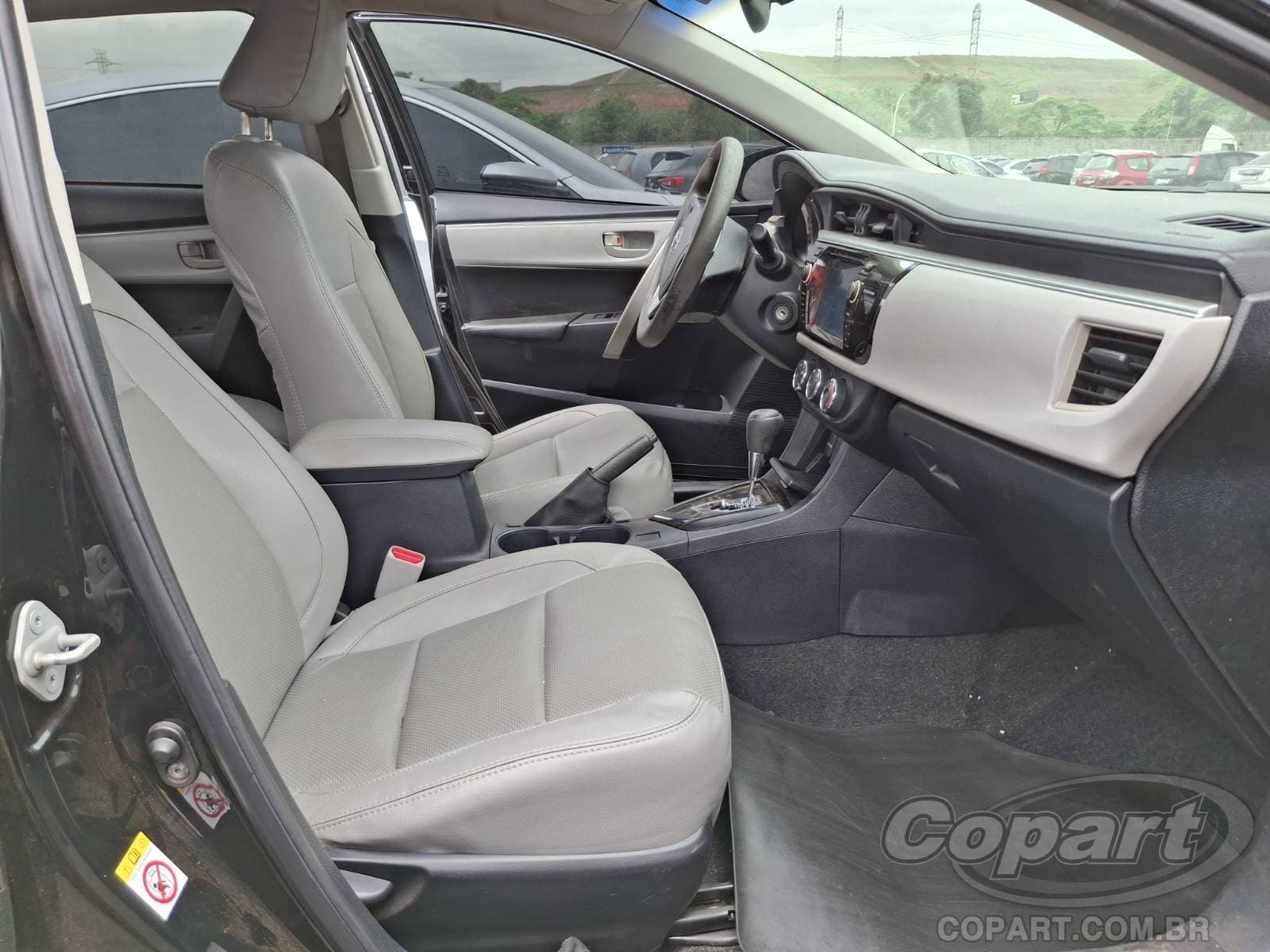 Toyota Corolla 2015 — foto 5
