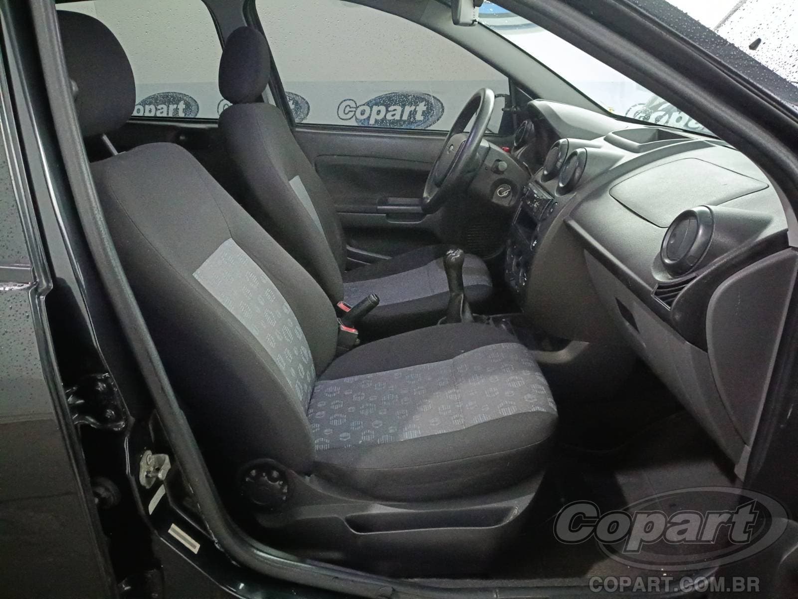 Ford Fiesta 2011 — foto 5