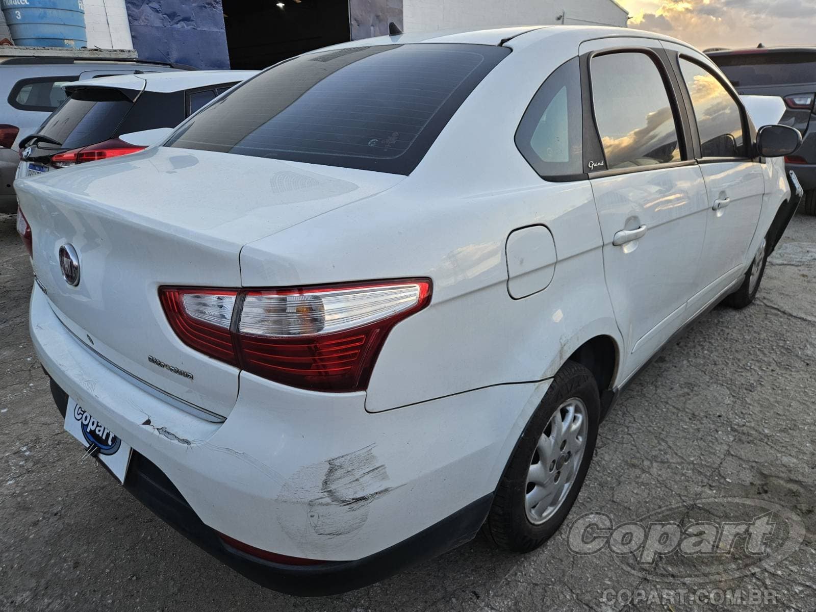 Fiat Grand Siena 2013 — foto 4
