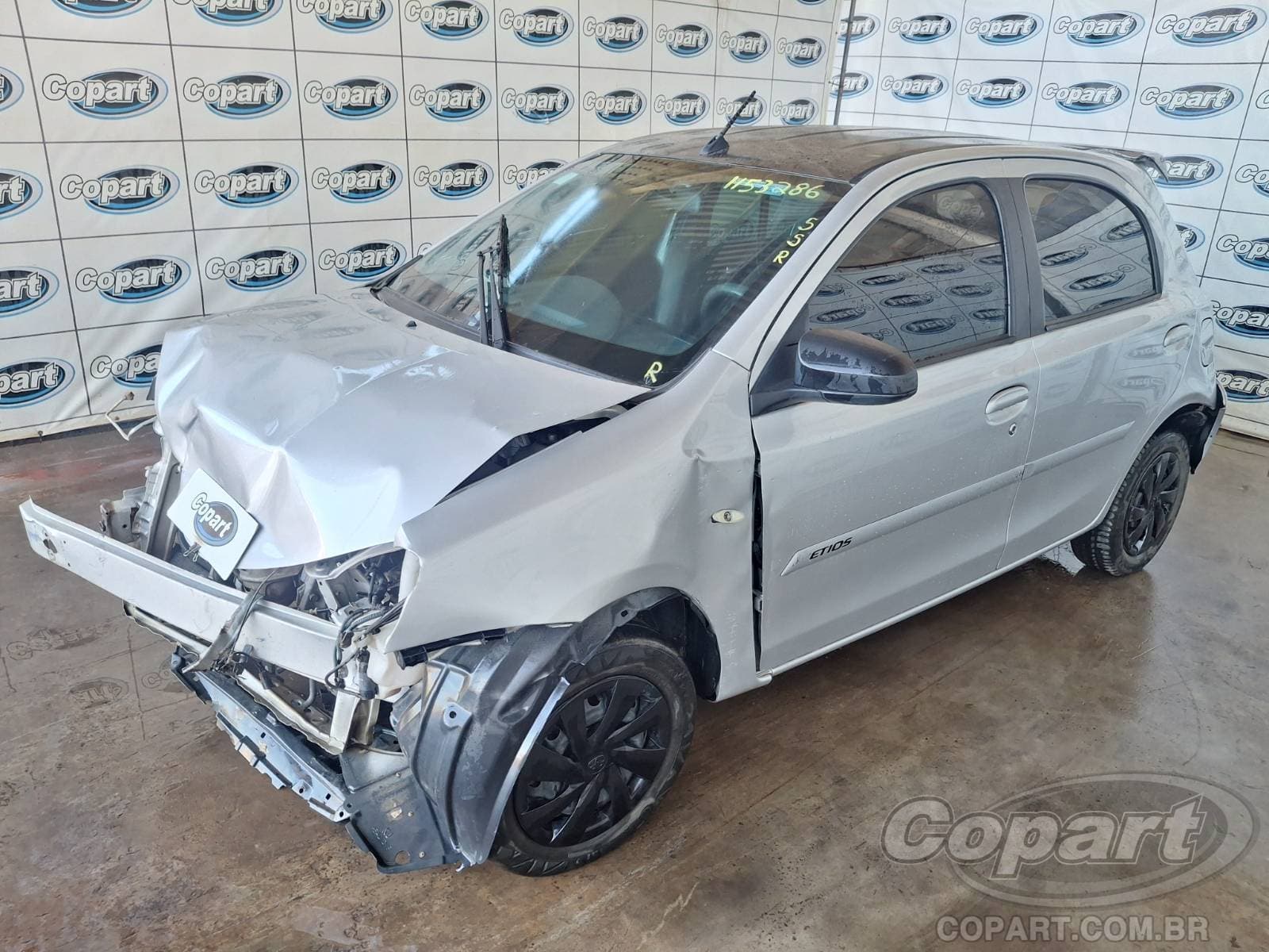 Toyota Etios 2020 — foto 2
