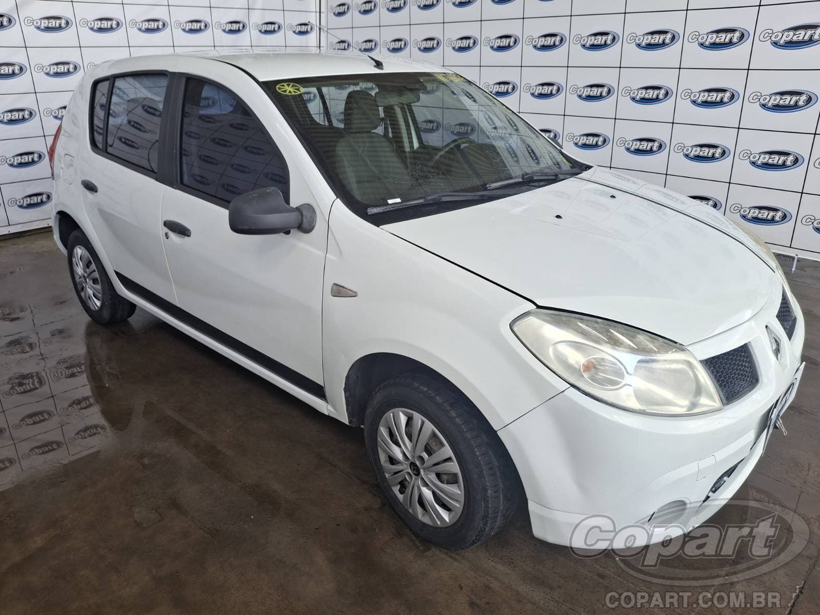 Renault Sandero 1.0 16V HI-FLEX 2011
