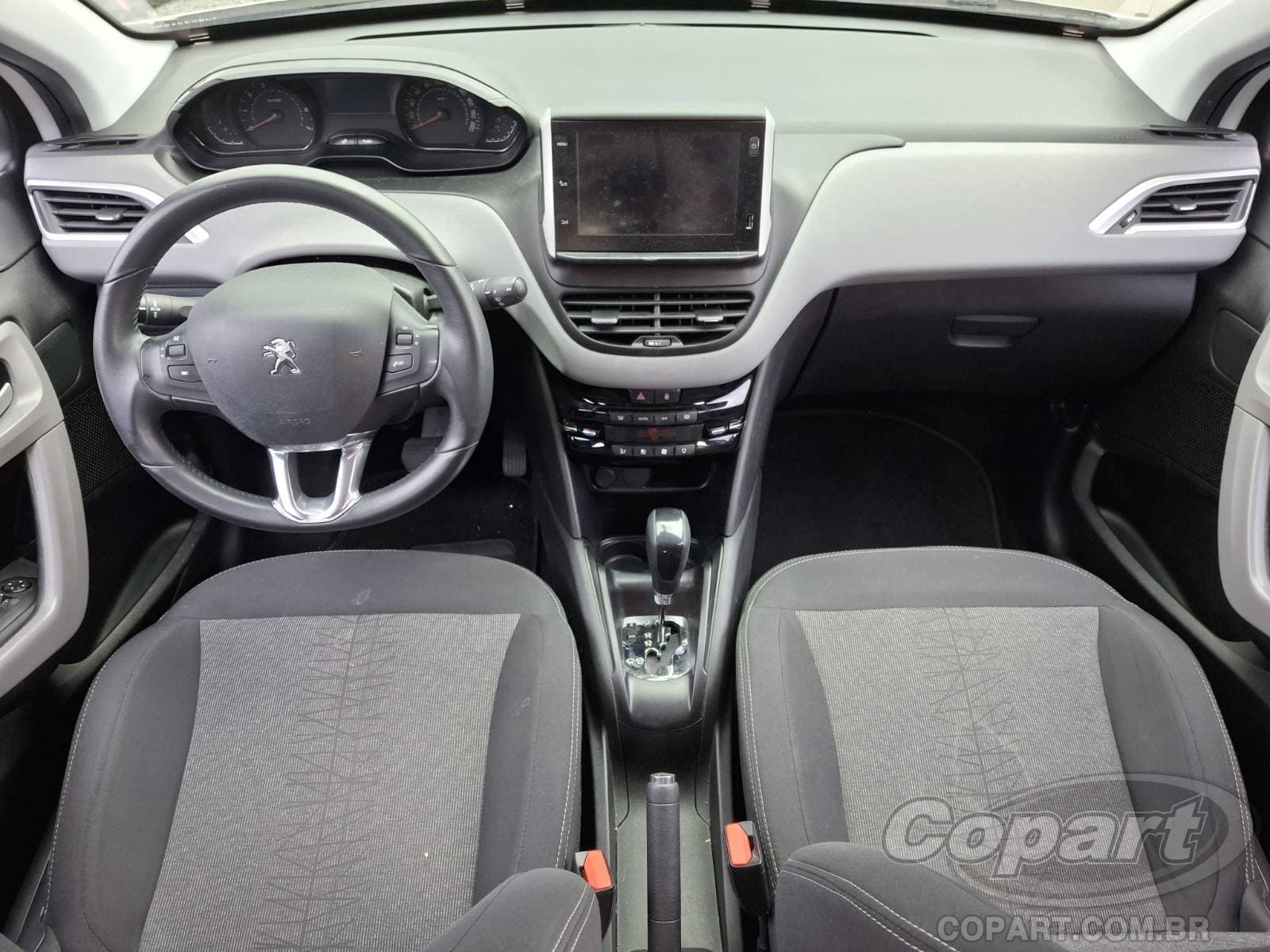 Peugeot 208 2018 — foto 9