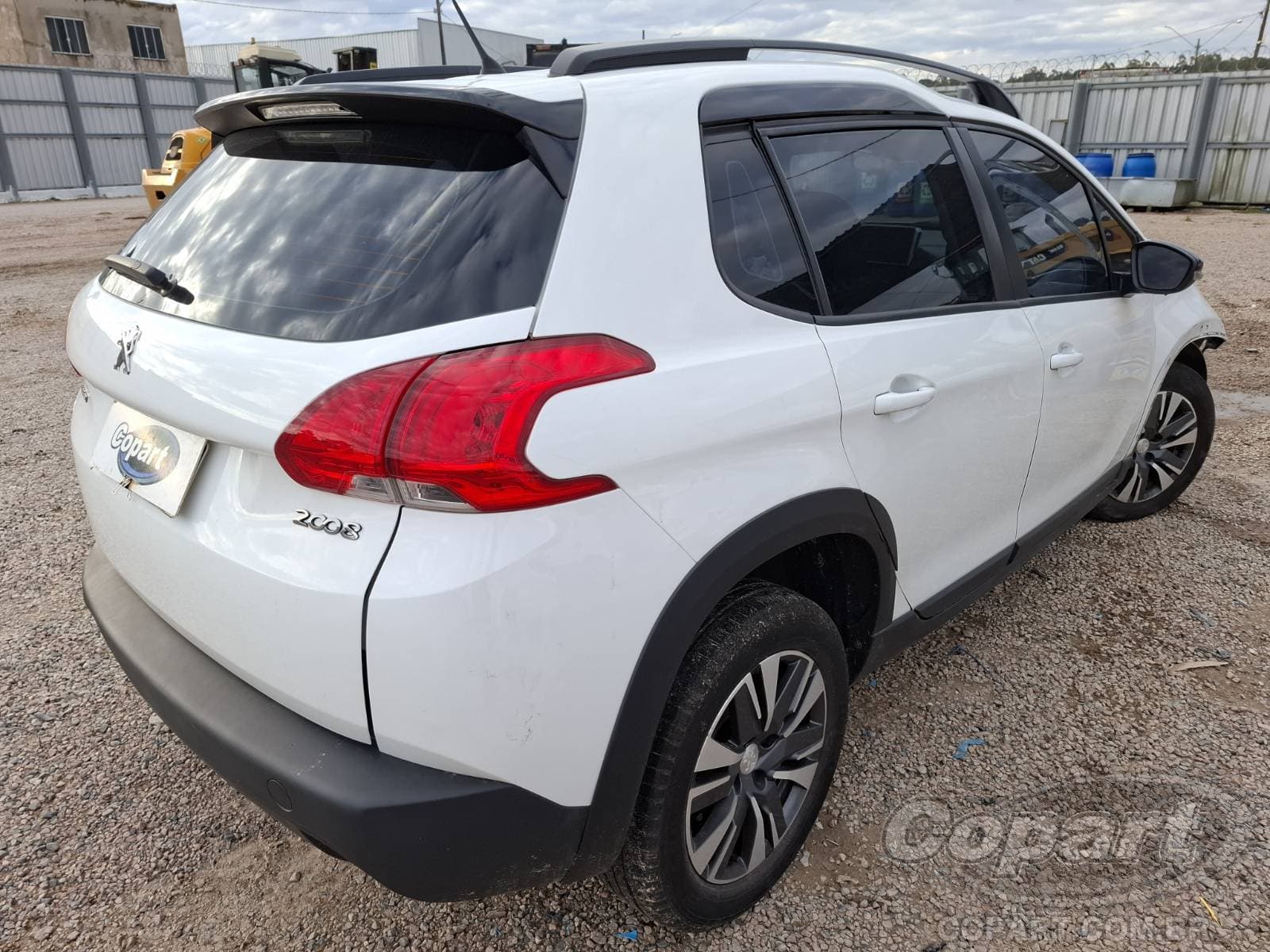 Peugeot 2008 2022 — foto 4