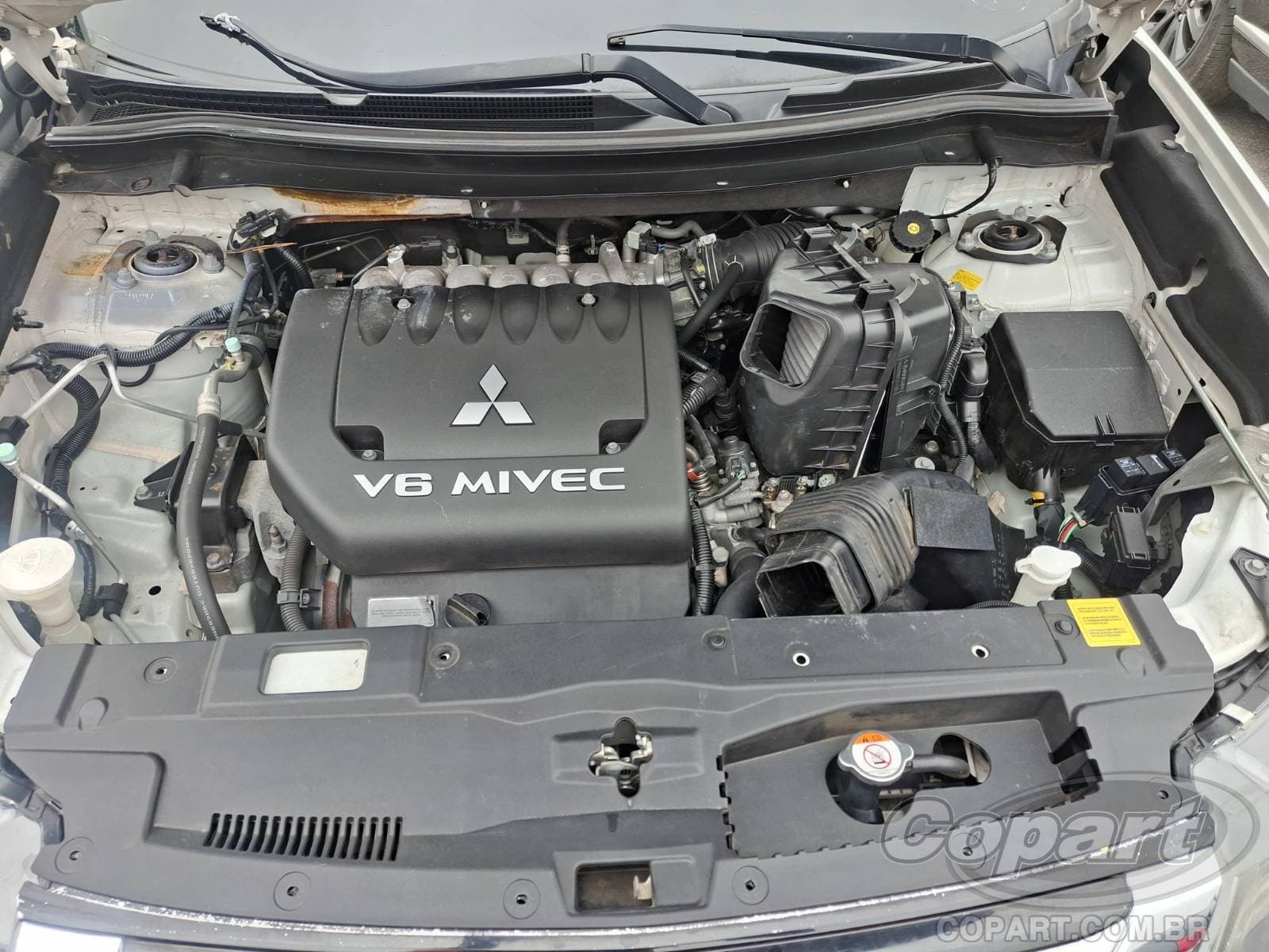 Mitsubishi Outlander 2020 — foto 7
