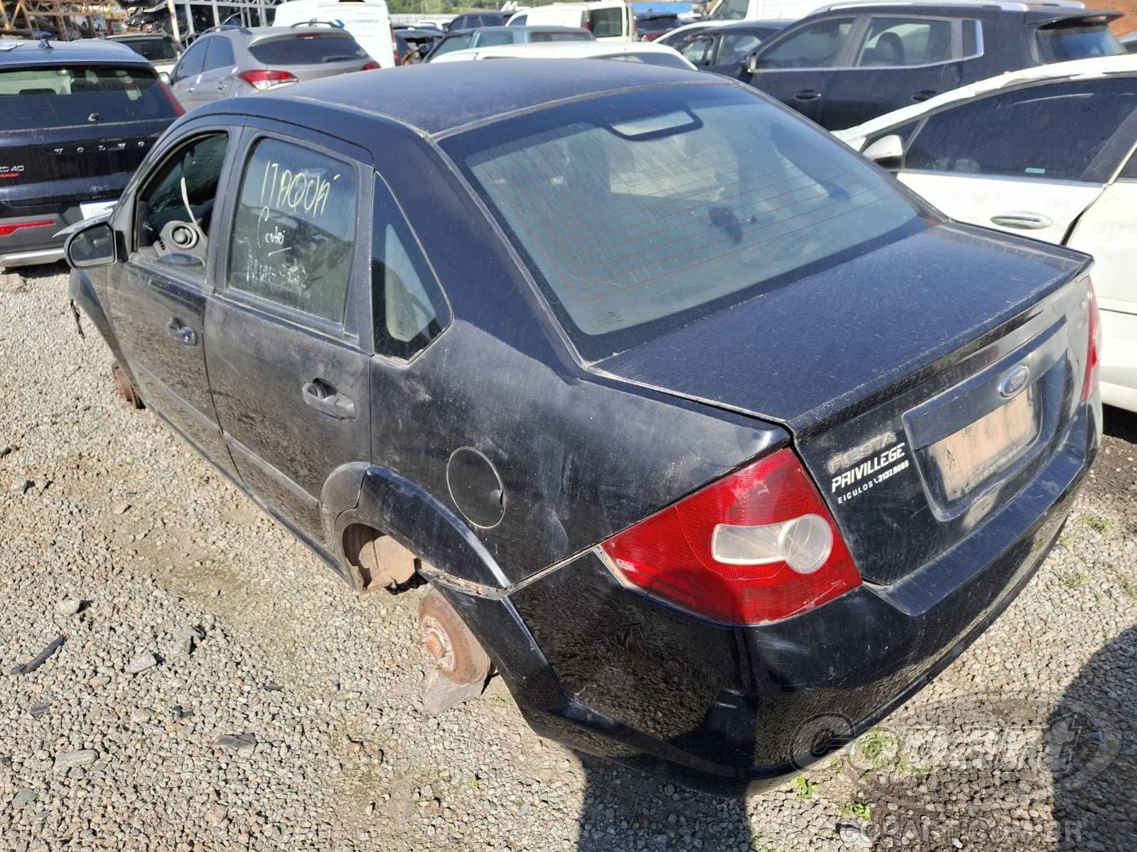 Ford Fiesta Sedan 2007 — foto 3