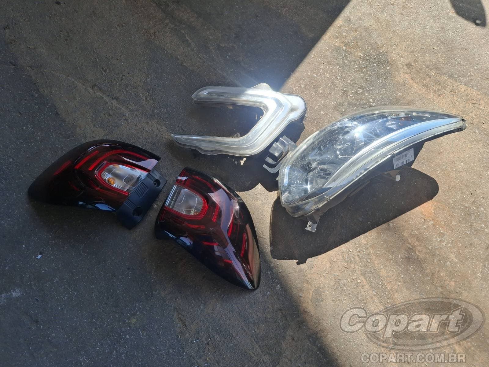 Renault Captur 2022 — foto 12