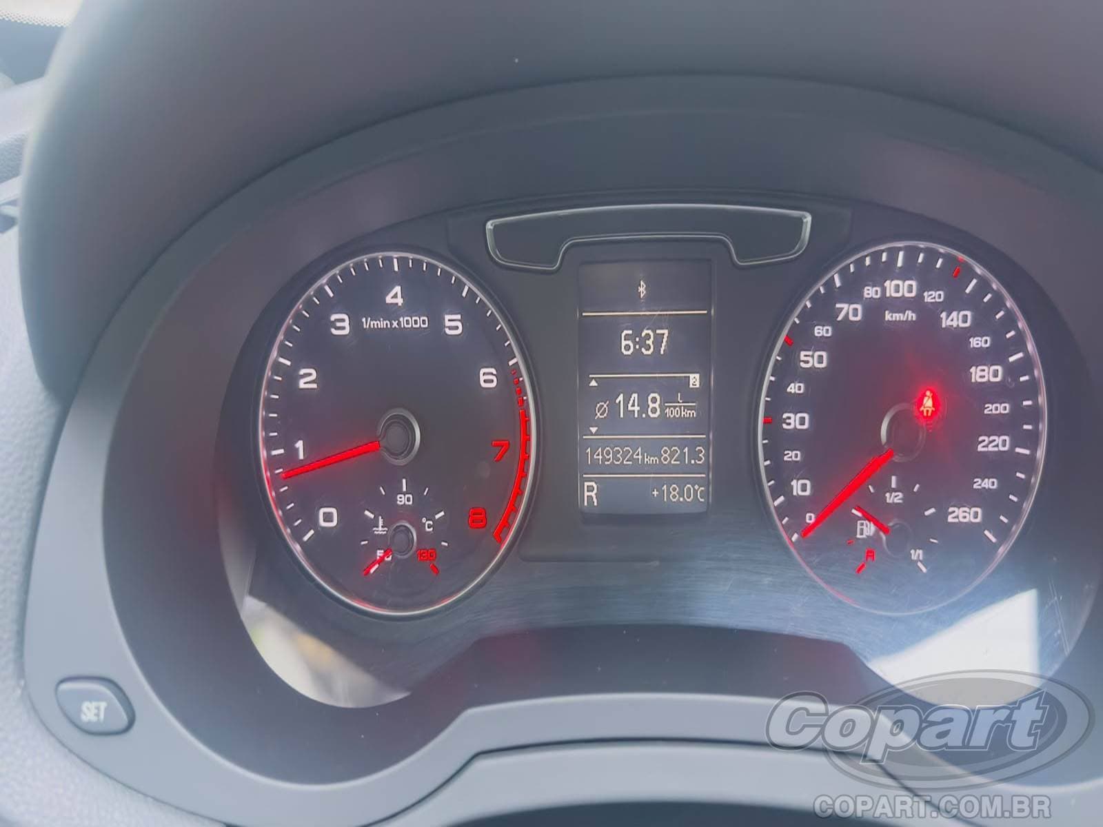 Audi Q3 2016 — foto 8